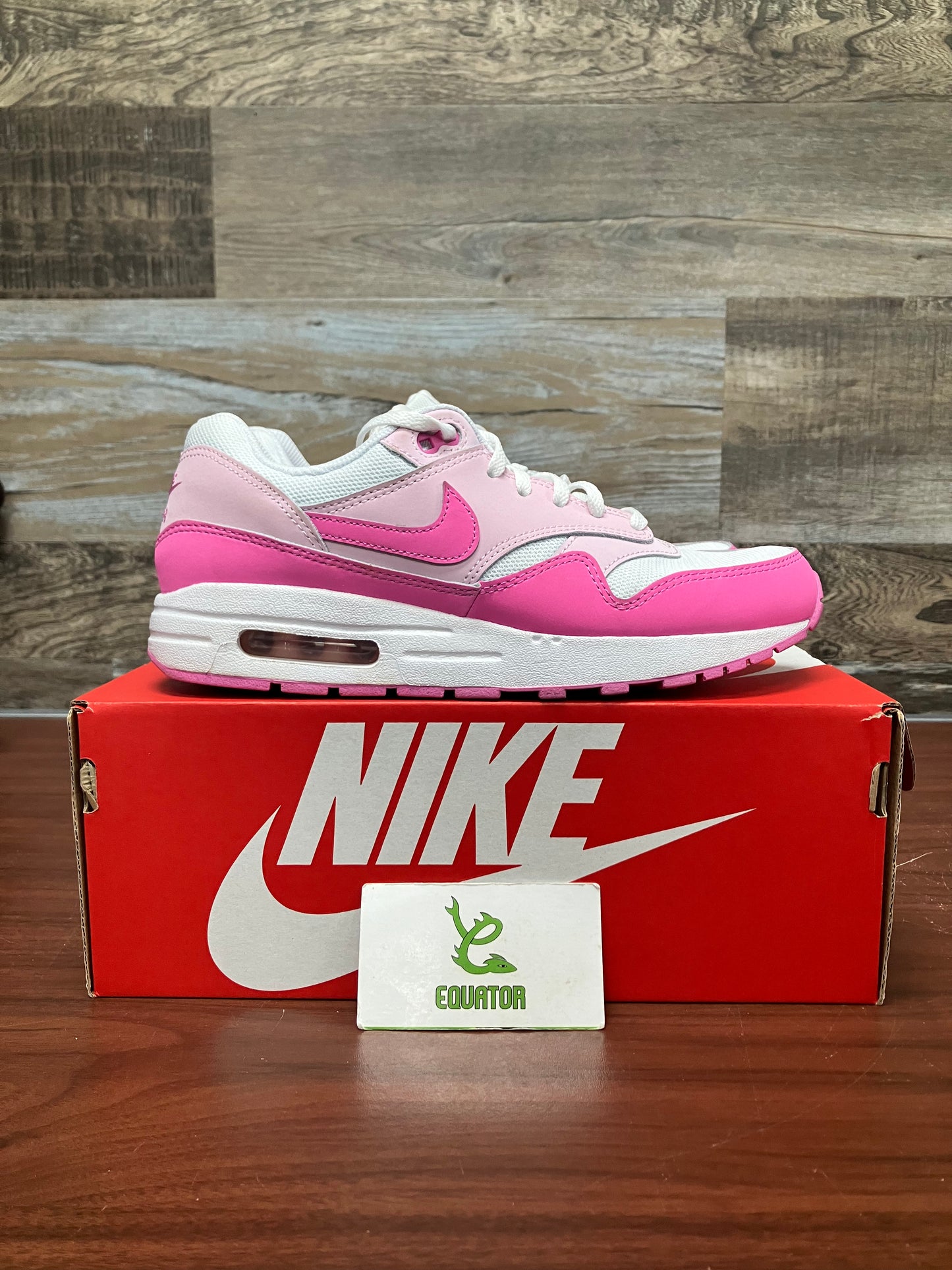 Nike Air Max 1 White Pink Foam GS Size 7Y