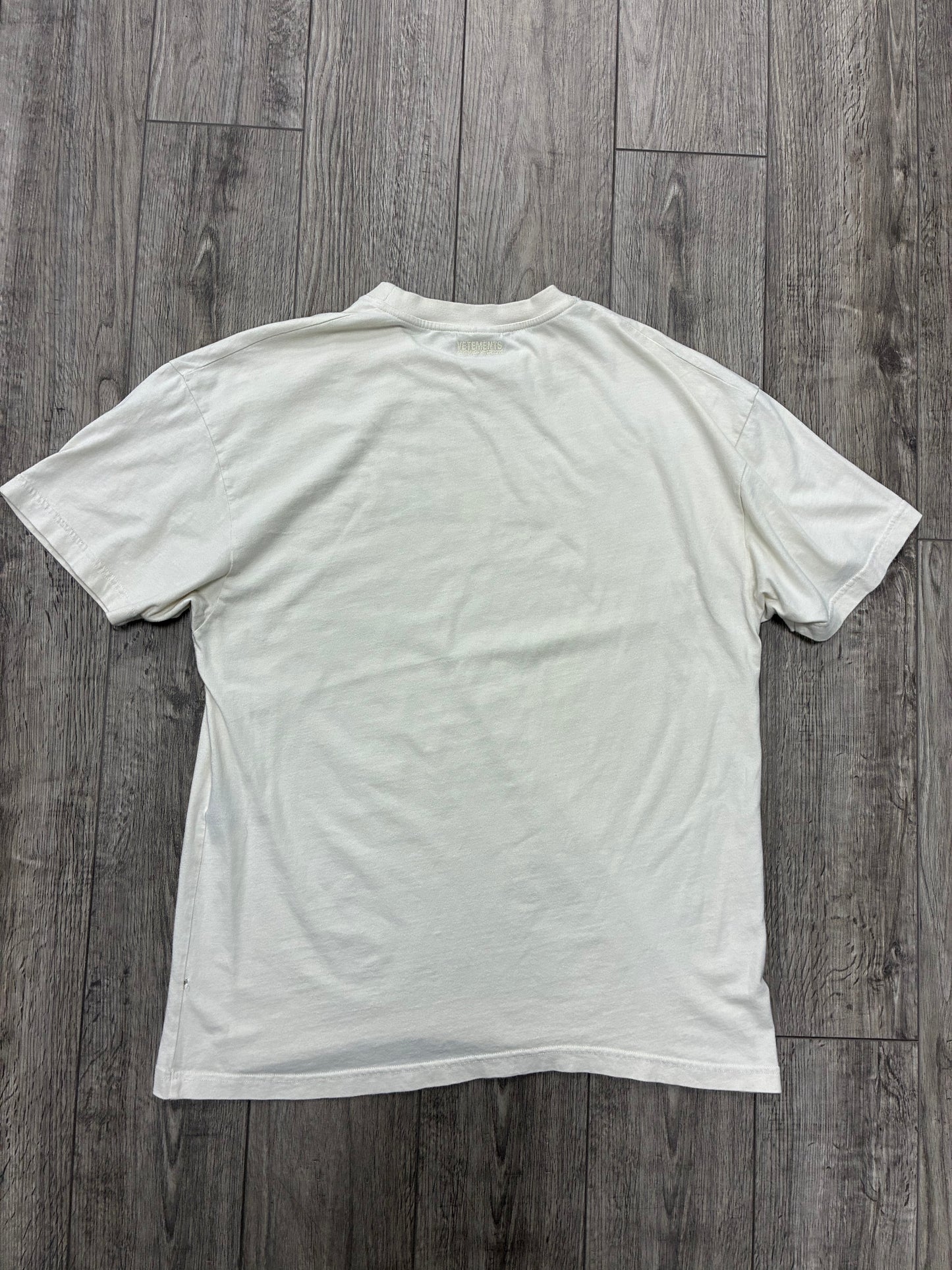 XS- Vetements Saturday Beige Tee