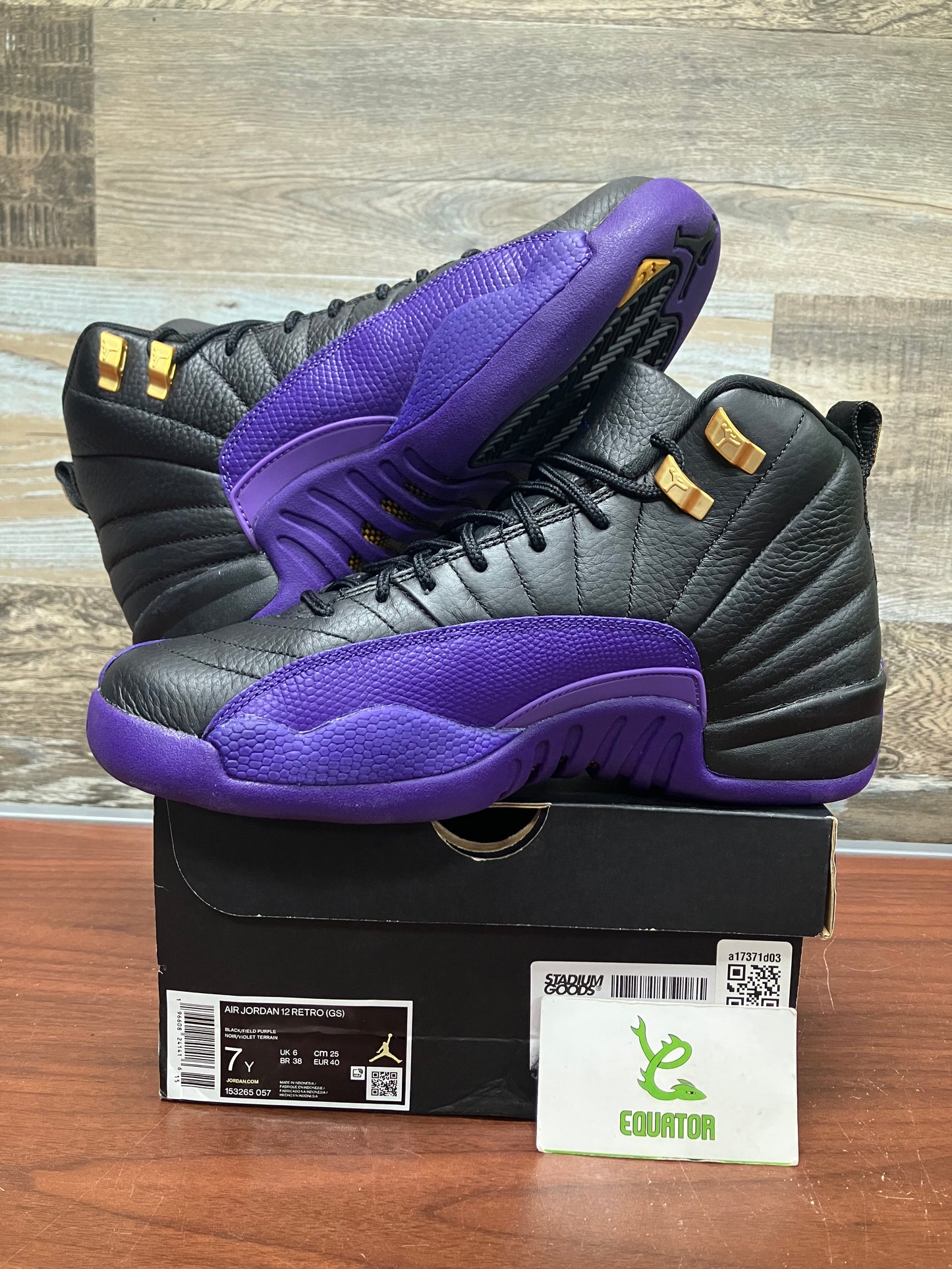 Jordan 12 Retro Field Purple GS Size 7Y