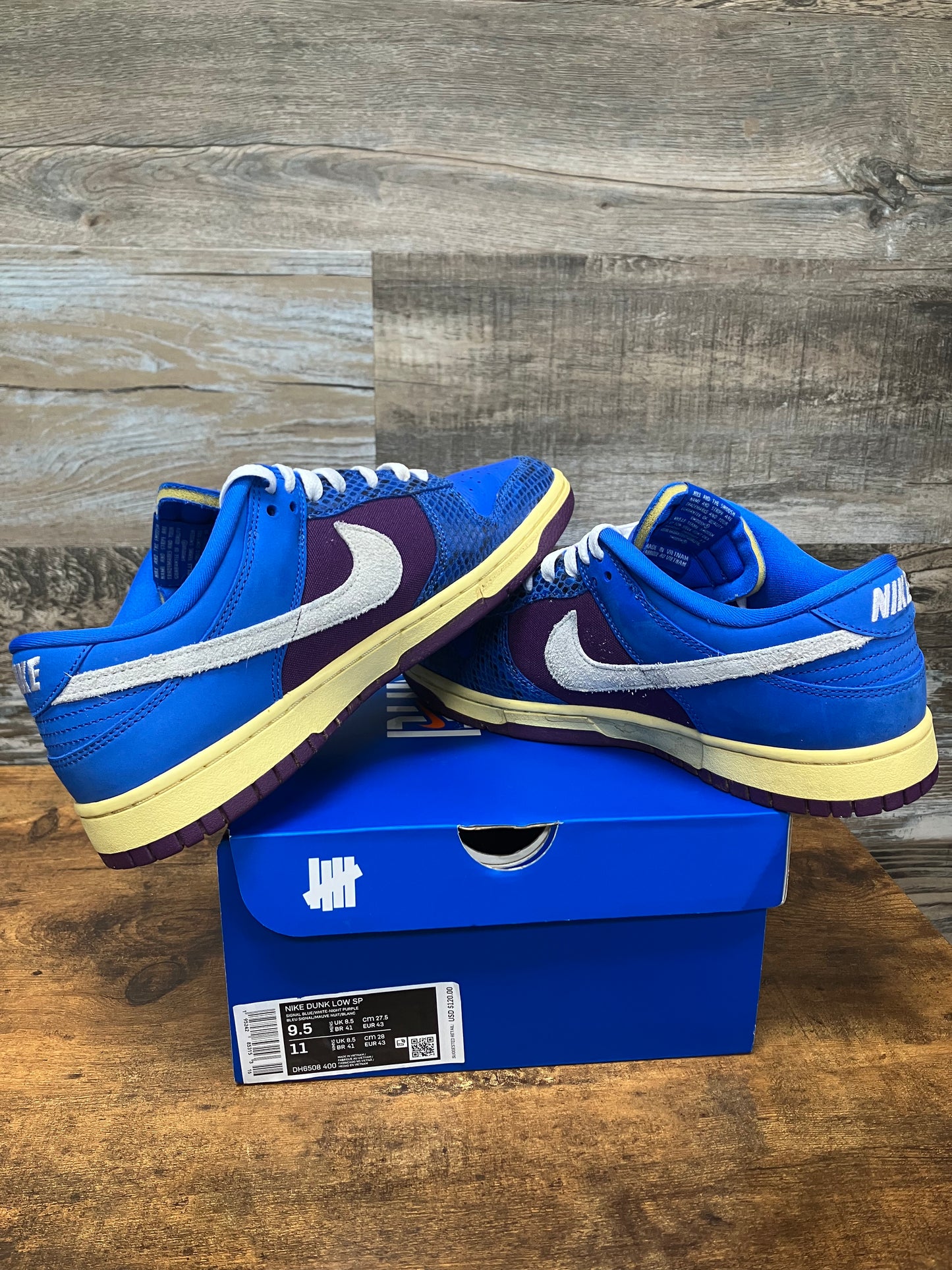 9.5-Nike Dunk Low Undefeated