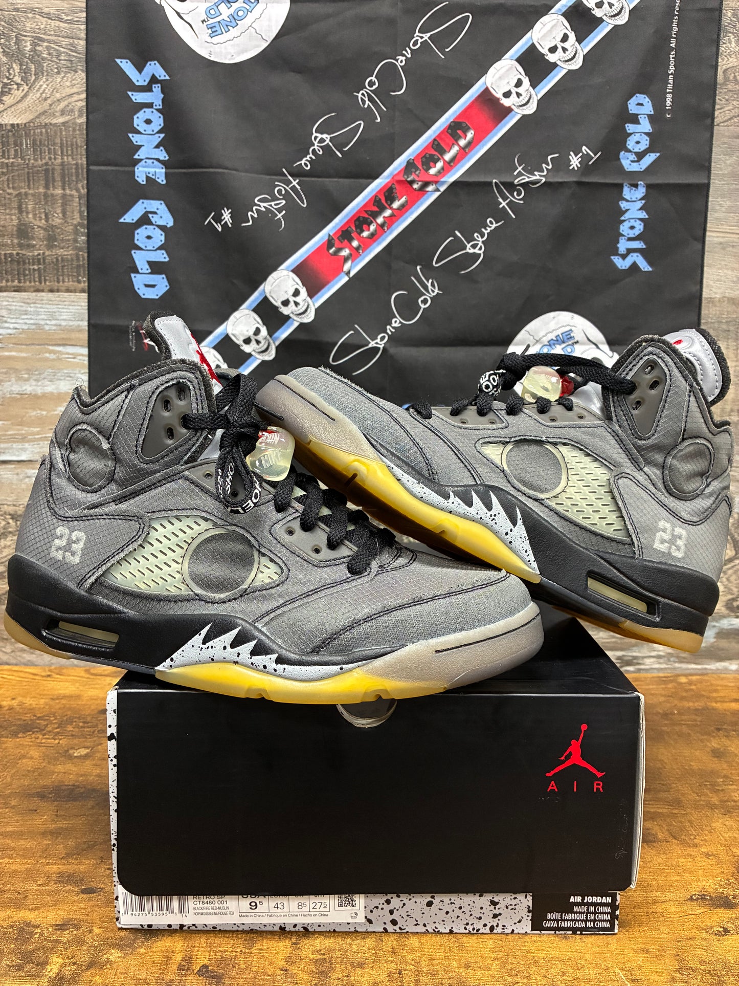 9.5 - Off-White Air Jordan 5 Muslin