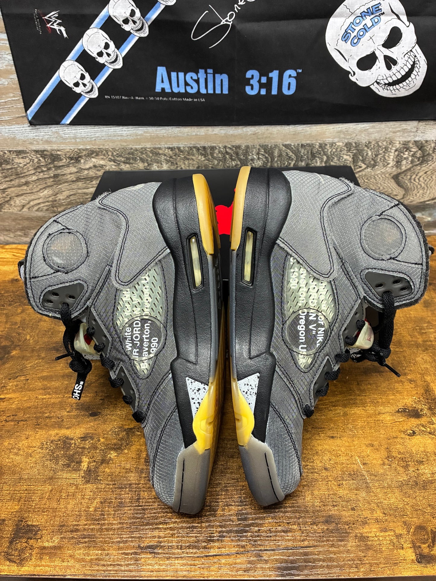 9.5 - Off-White Air Jordan 5 Muslin