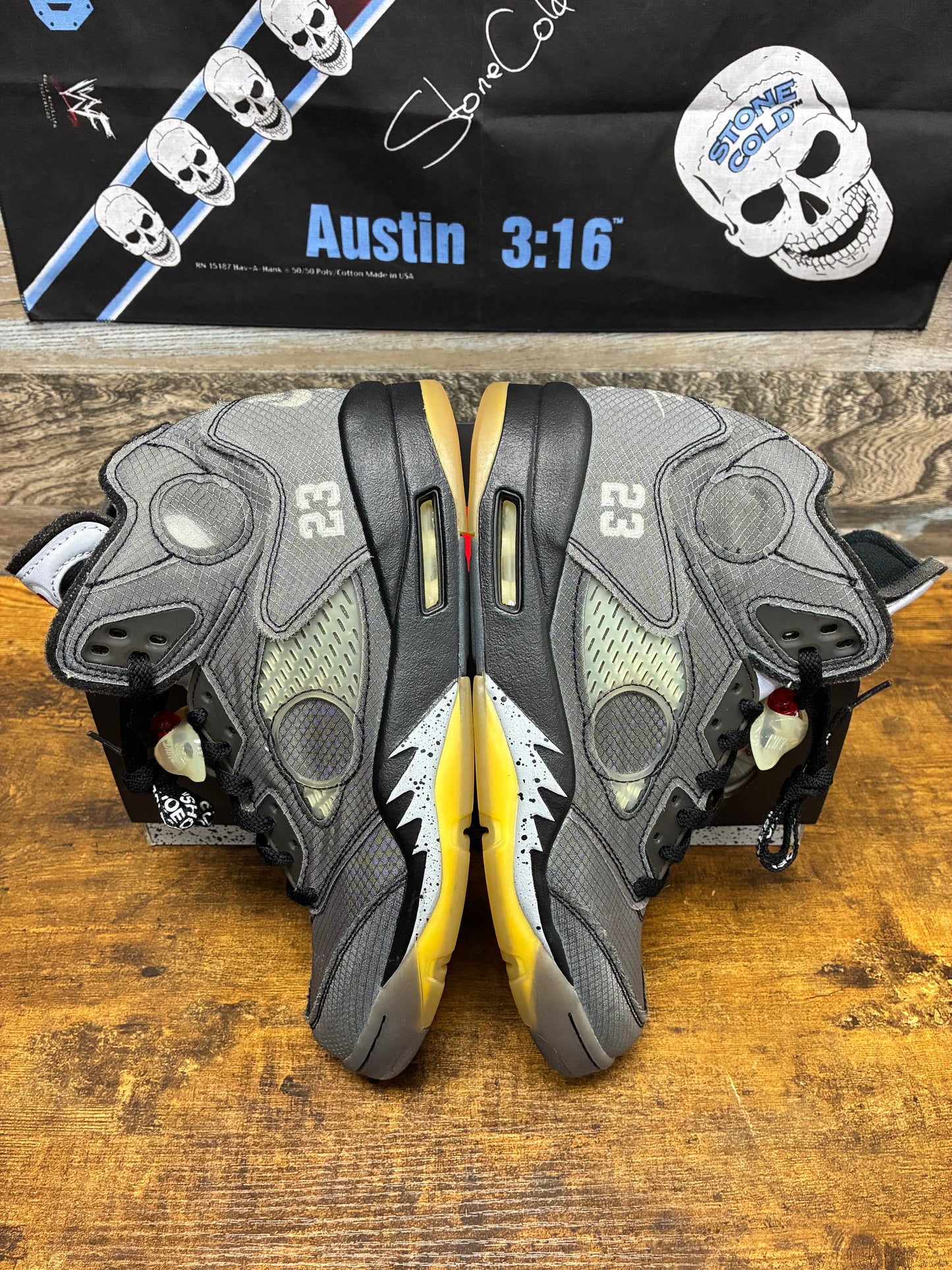 9.5 - Off-White Air Jordan 5 Muslin