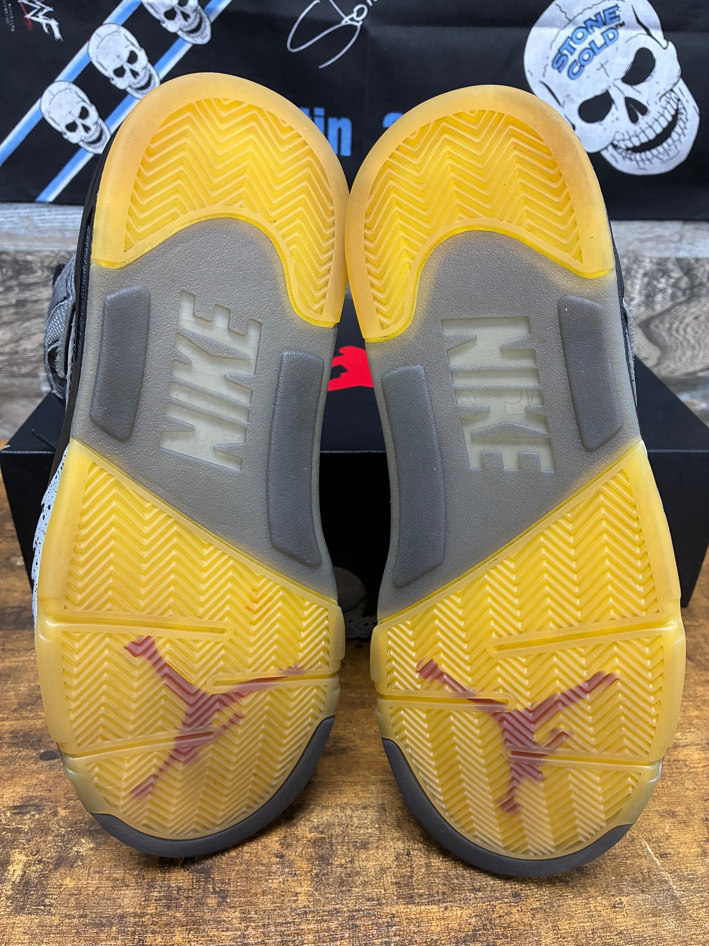 9.5 - Off-White Air Jordan 5 Muslin