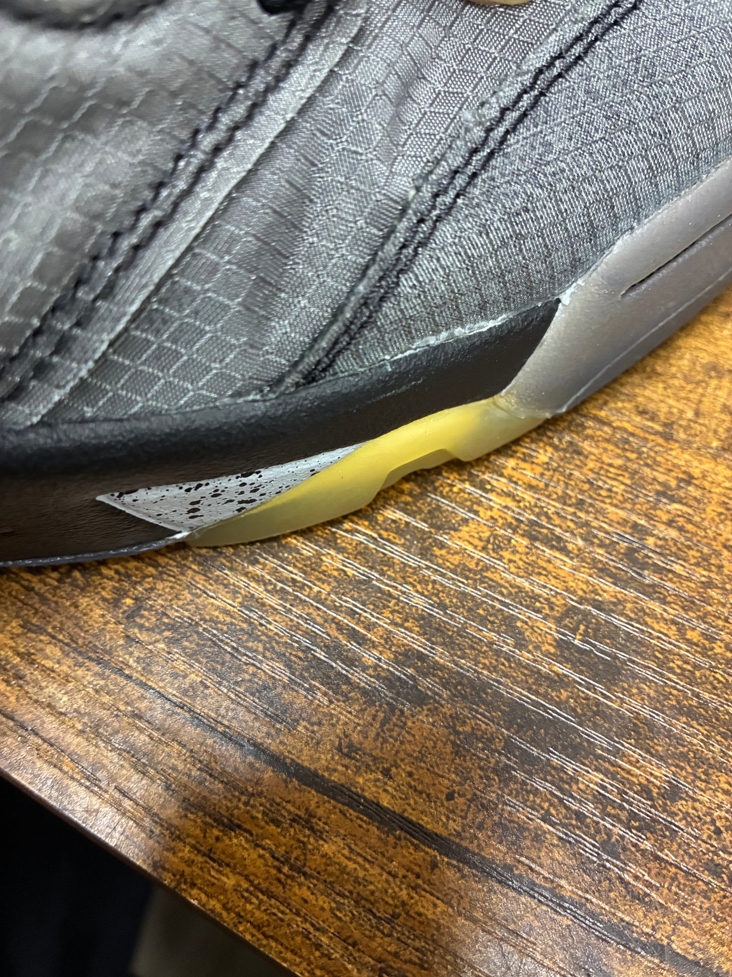 9.5 - Off-White Air Jordan 5 Muslin