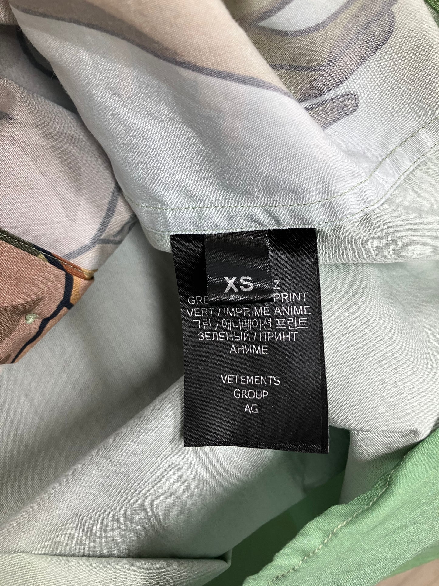 XS-Vetements Green Anime Button Up