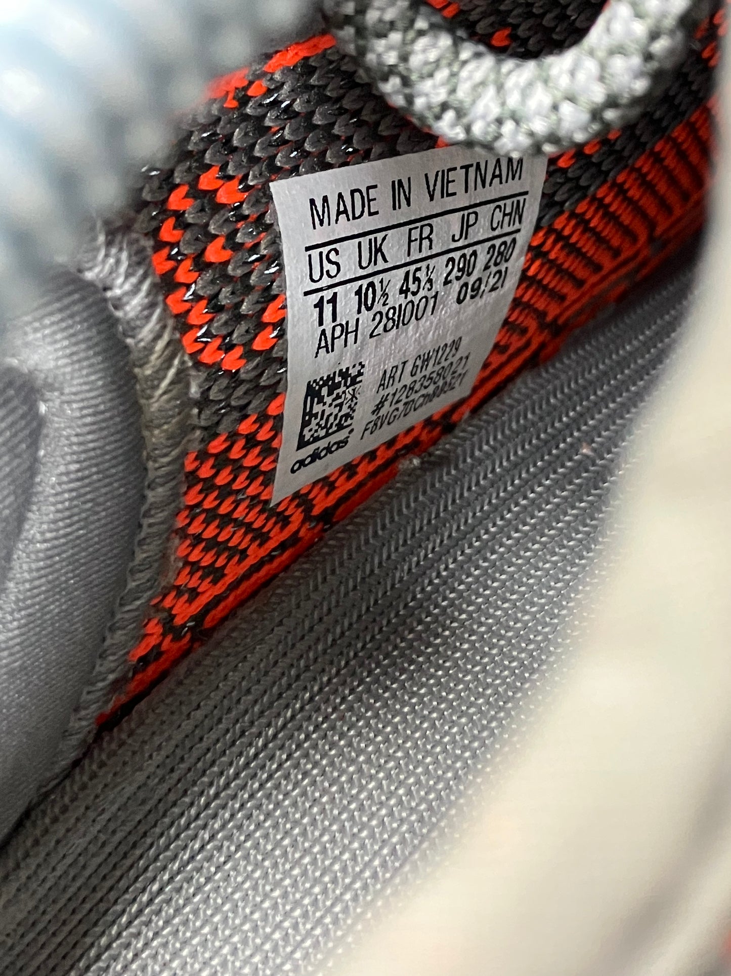 11-Adidas Yeezy 350v2 Beluga Reflective