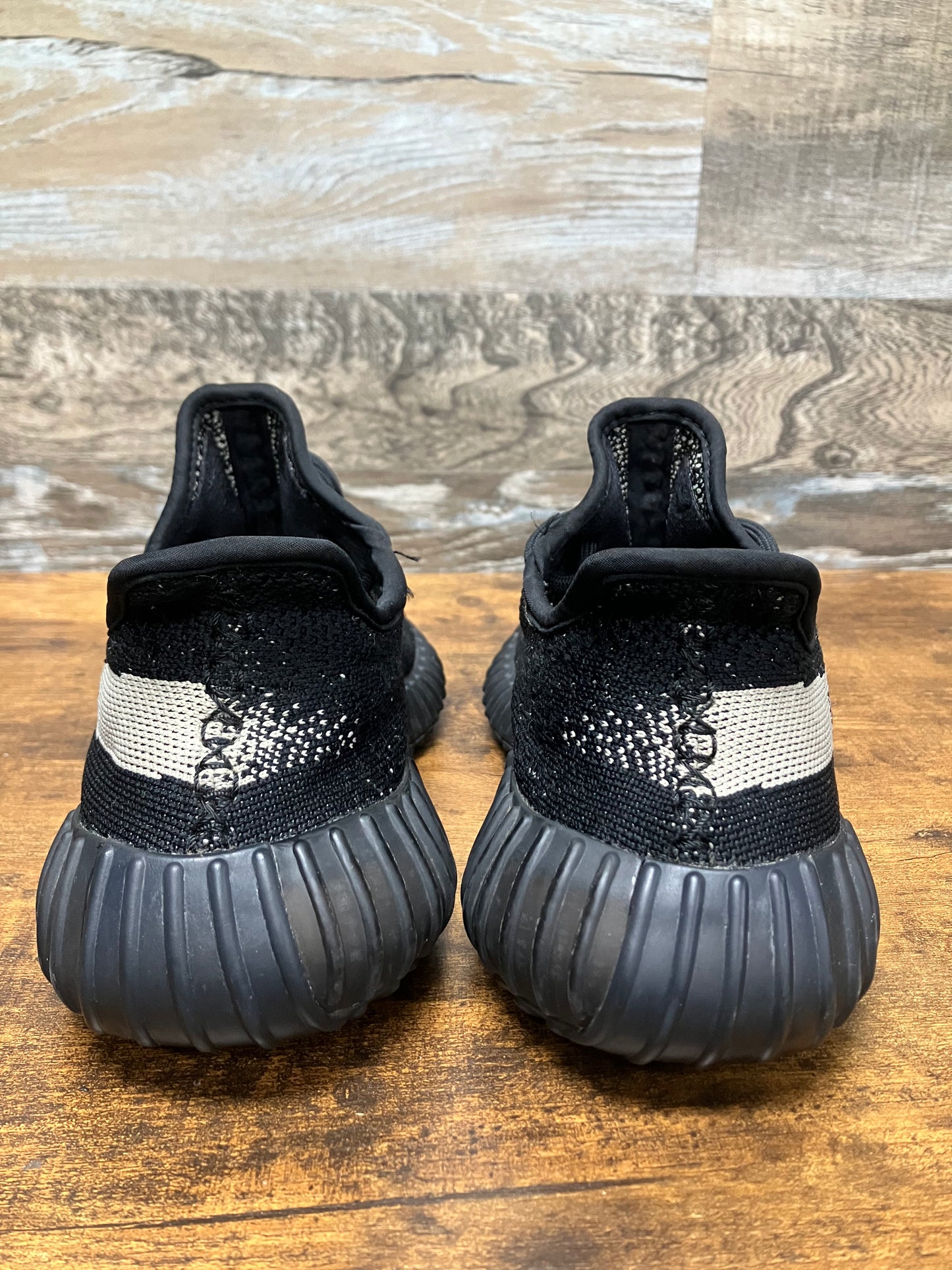 7.5-Adidas Yeezy 350v2 Oreo
