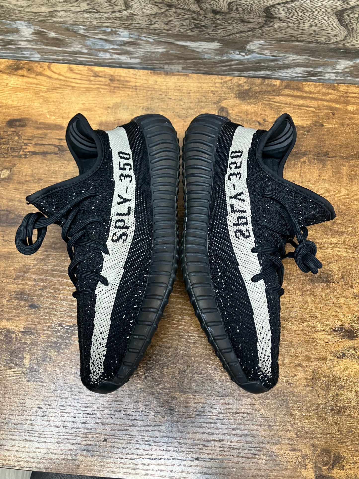 7.5-Adidas Yeezy 350v2 Oreo