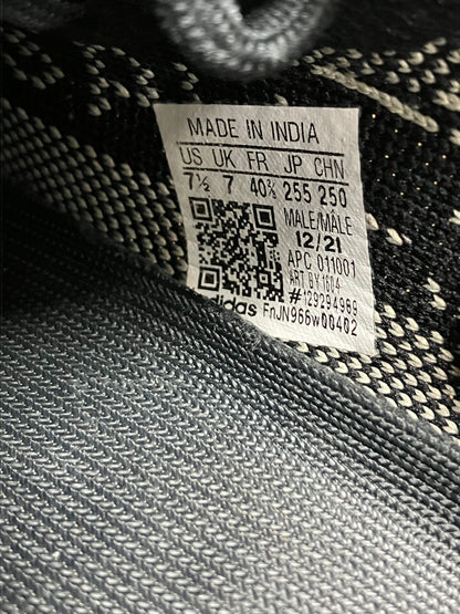 7.5-Adidas Yeezy 350v2 Oreo