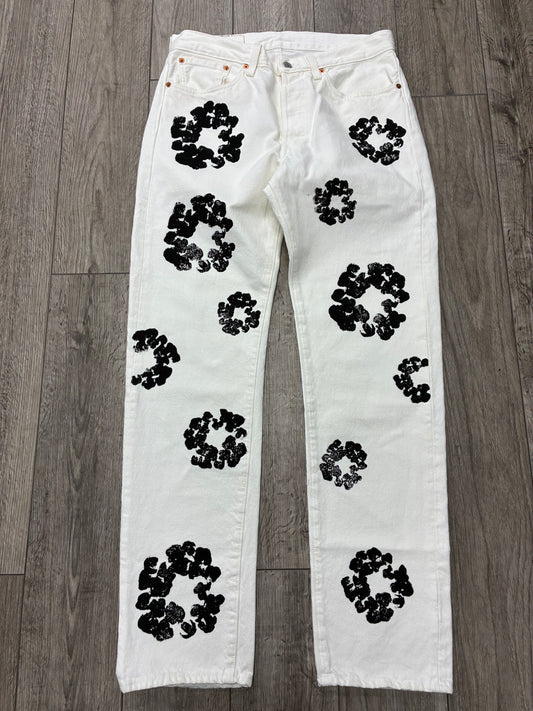 32 - Denim Tears Levi’s 501 White Cotton Wreath Jeans