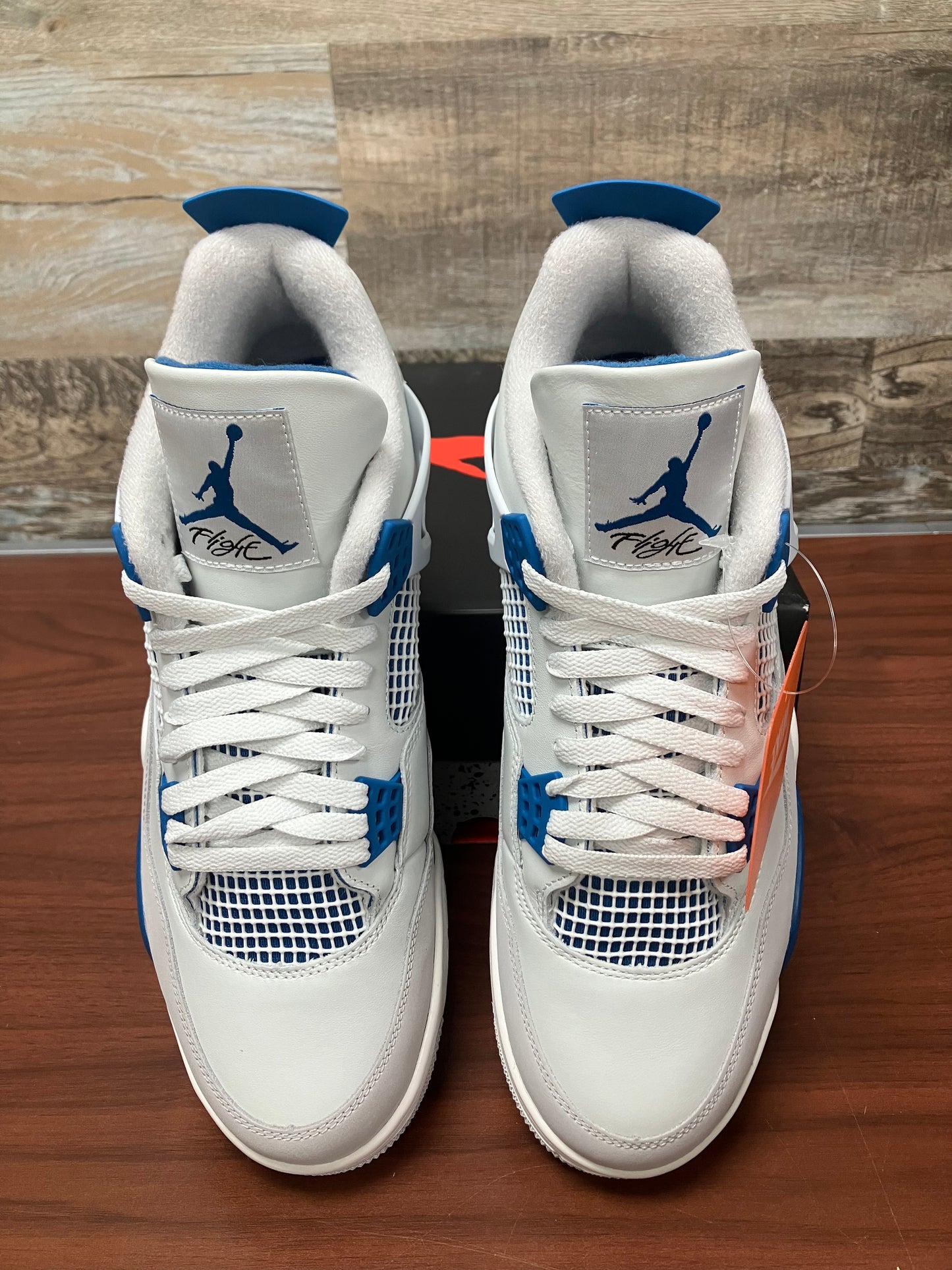 Jordan 4 Retro Military Blue (2024)