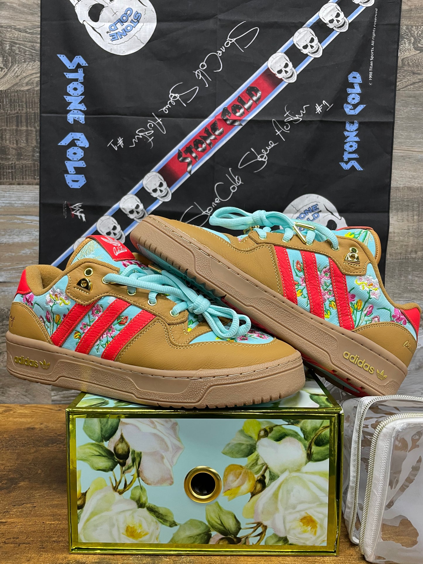 11.5-UNheardof Adidas Rivalry Low Mom’s Couch