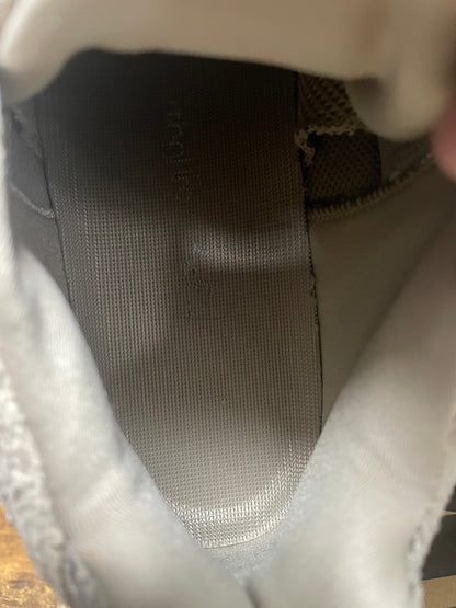 Yeezy 500 Taupe Light Size 8.5