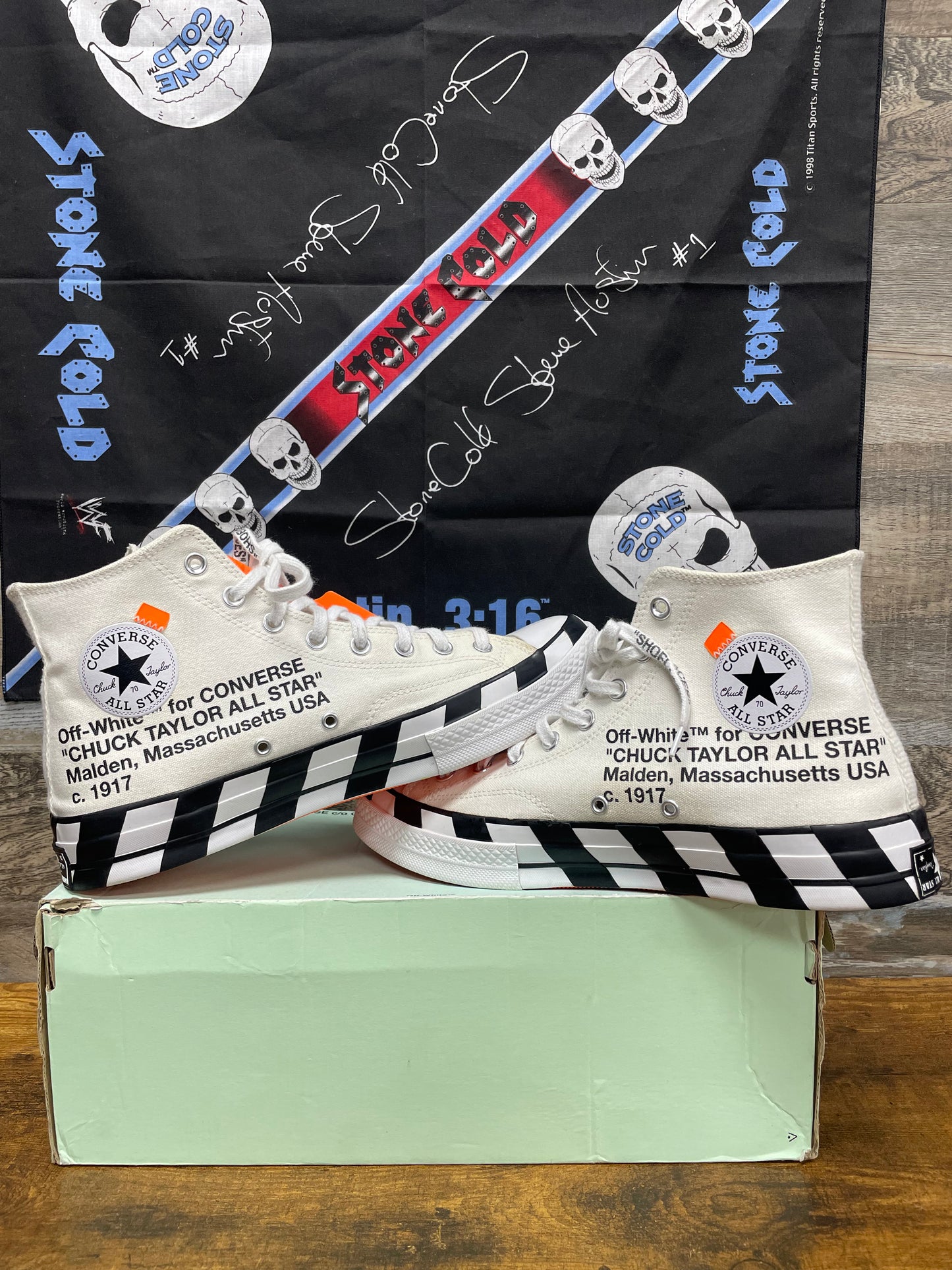 11-Off-White Converse Chuck Taylor All Star 70