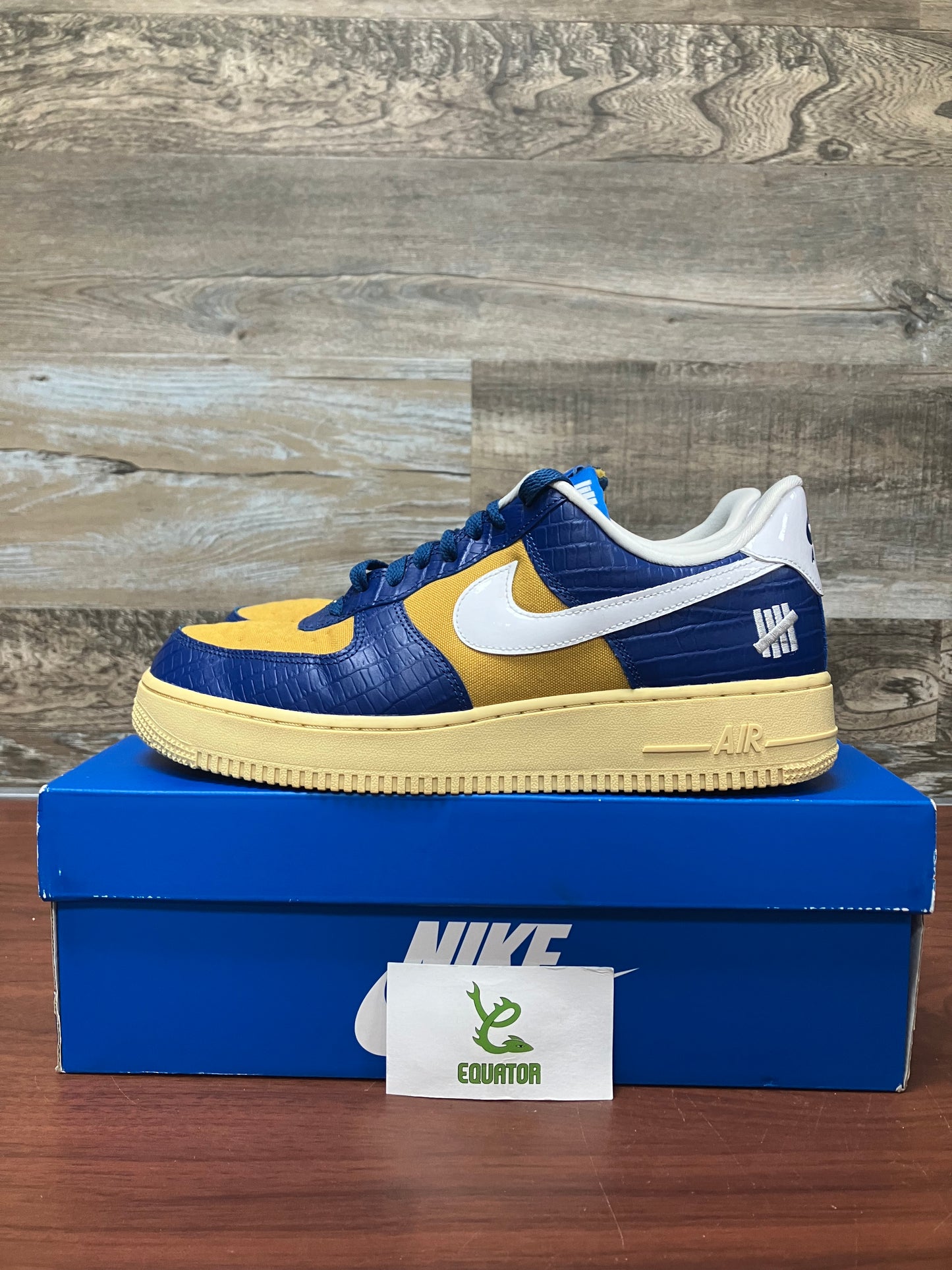 Nike Air Force 1 Low SP Undefeated 5 on it Blue Yellow Croc Size 9.5