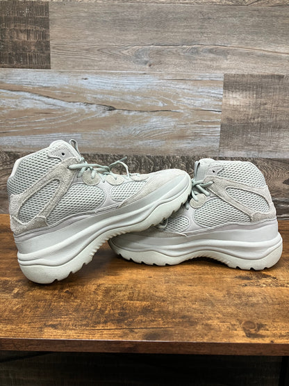 9.5-Yeezy Desert Boot Salt 2019