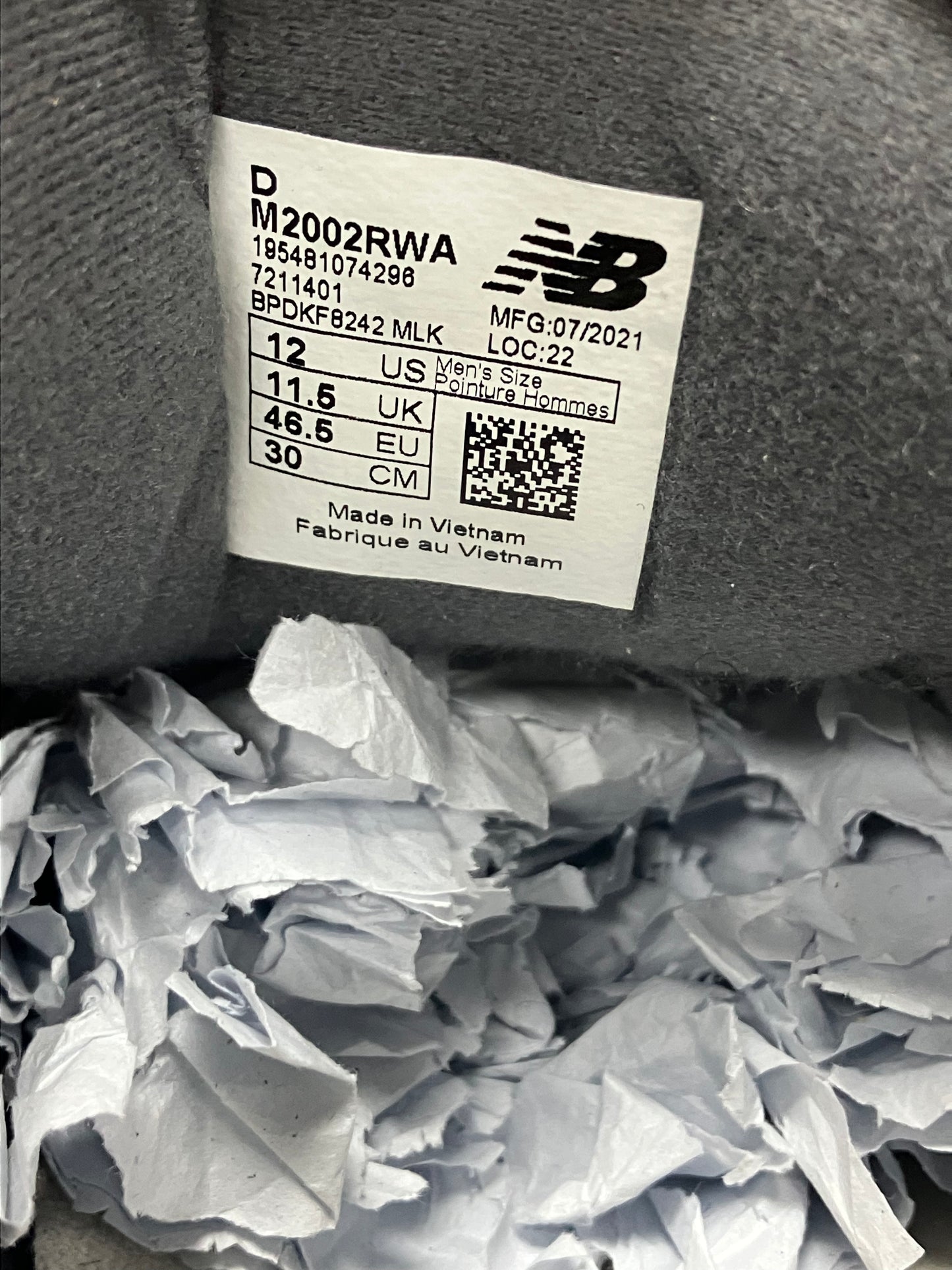 12-New Balance 2002R Incense