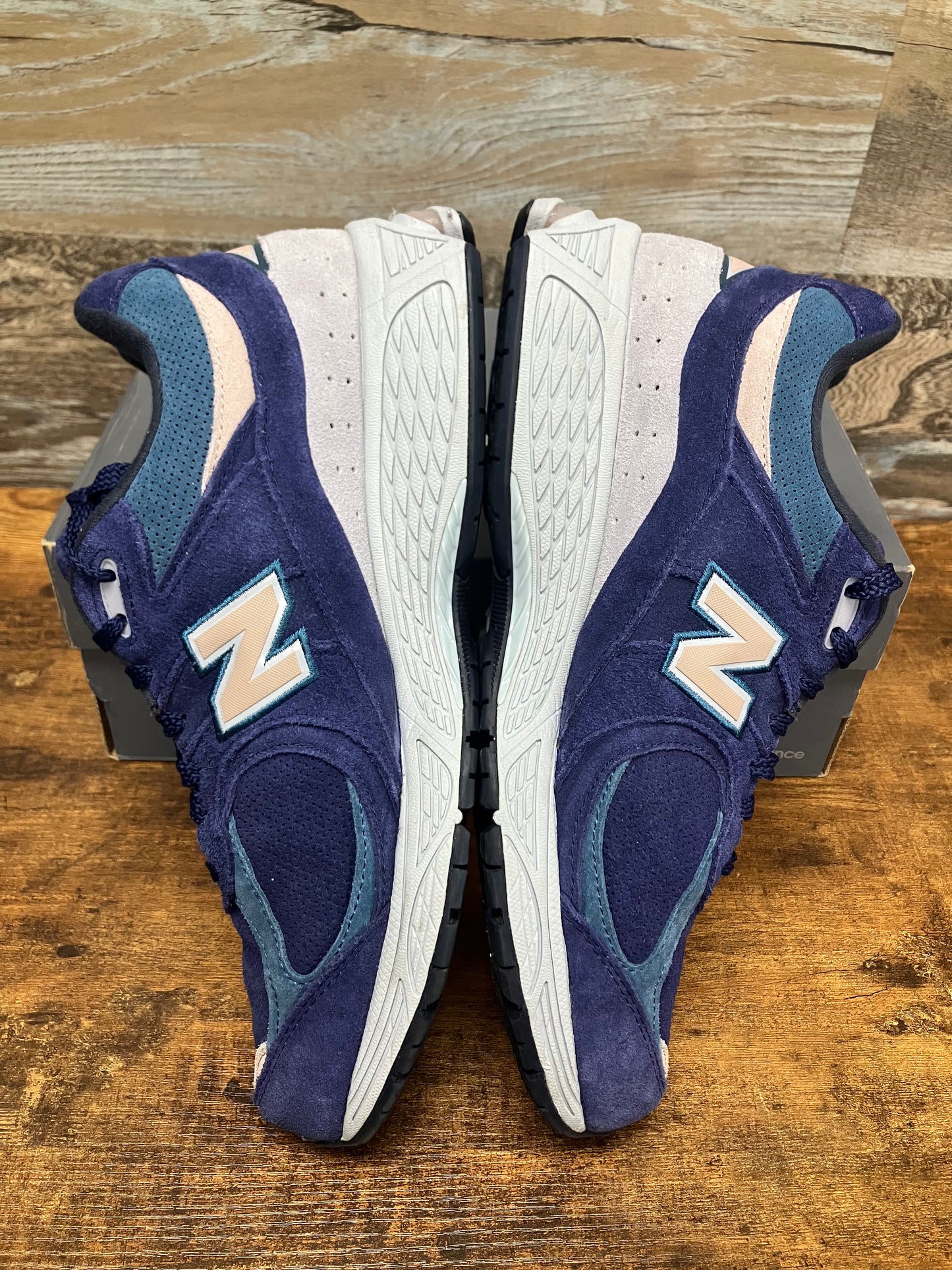 12-New Balance 2002R Night Tide
