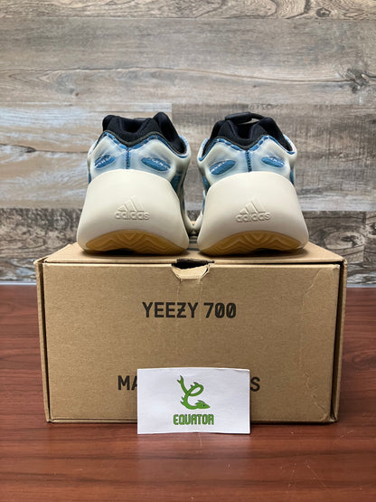 adidas Yeezy 700 V3 Kyanite Size 9