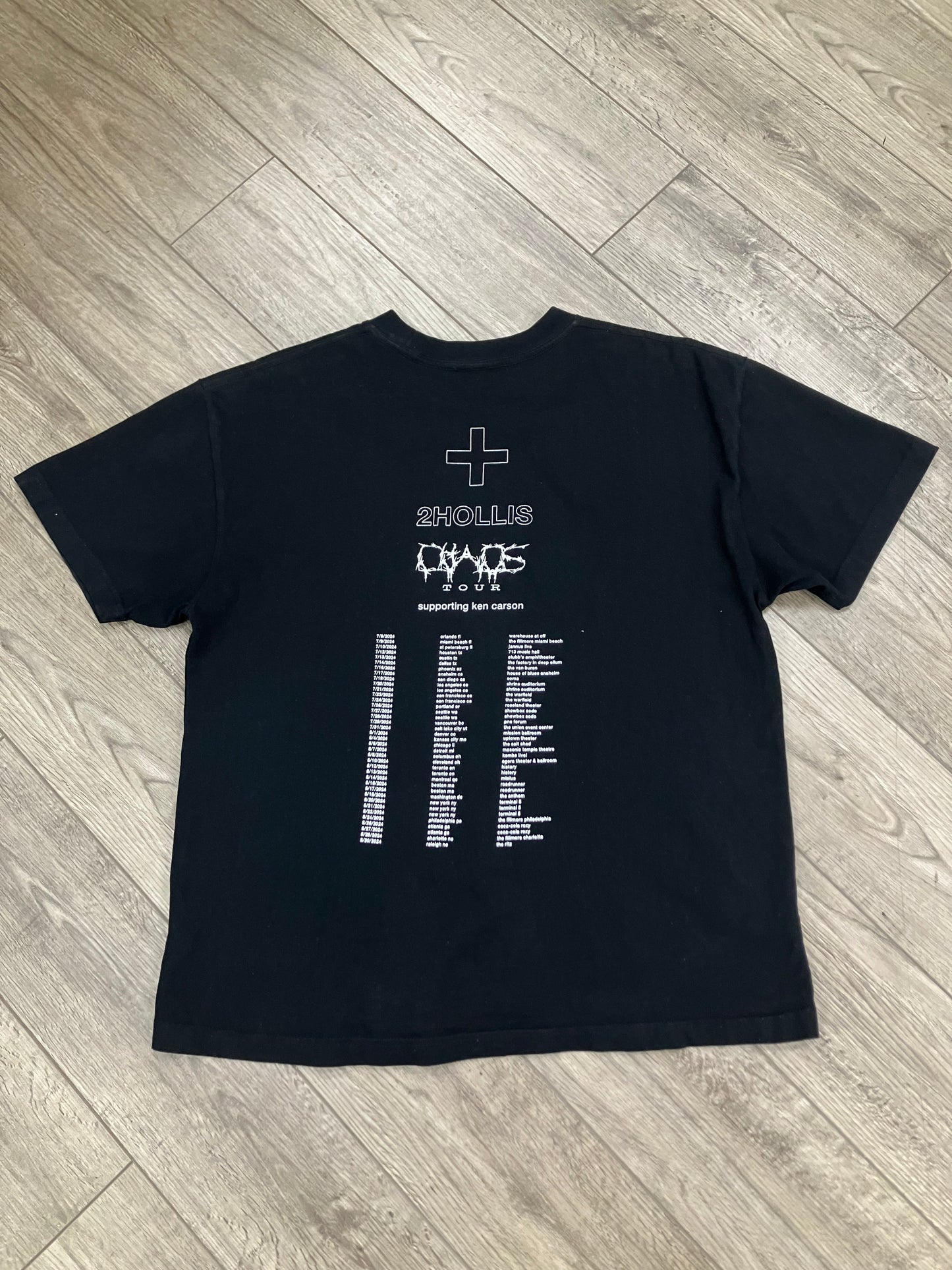 L-2Hollis Tour Merch Tee