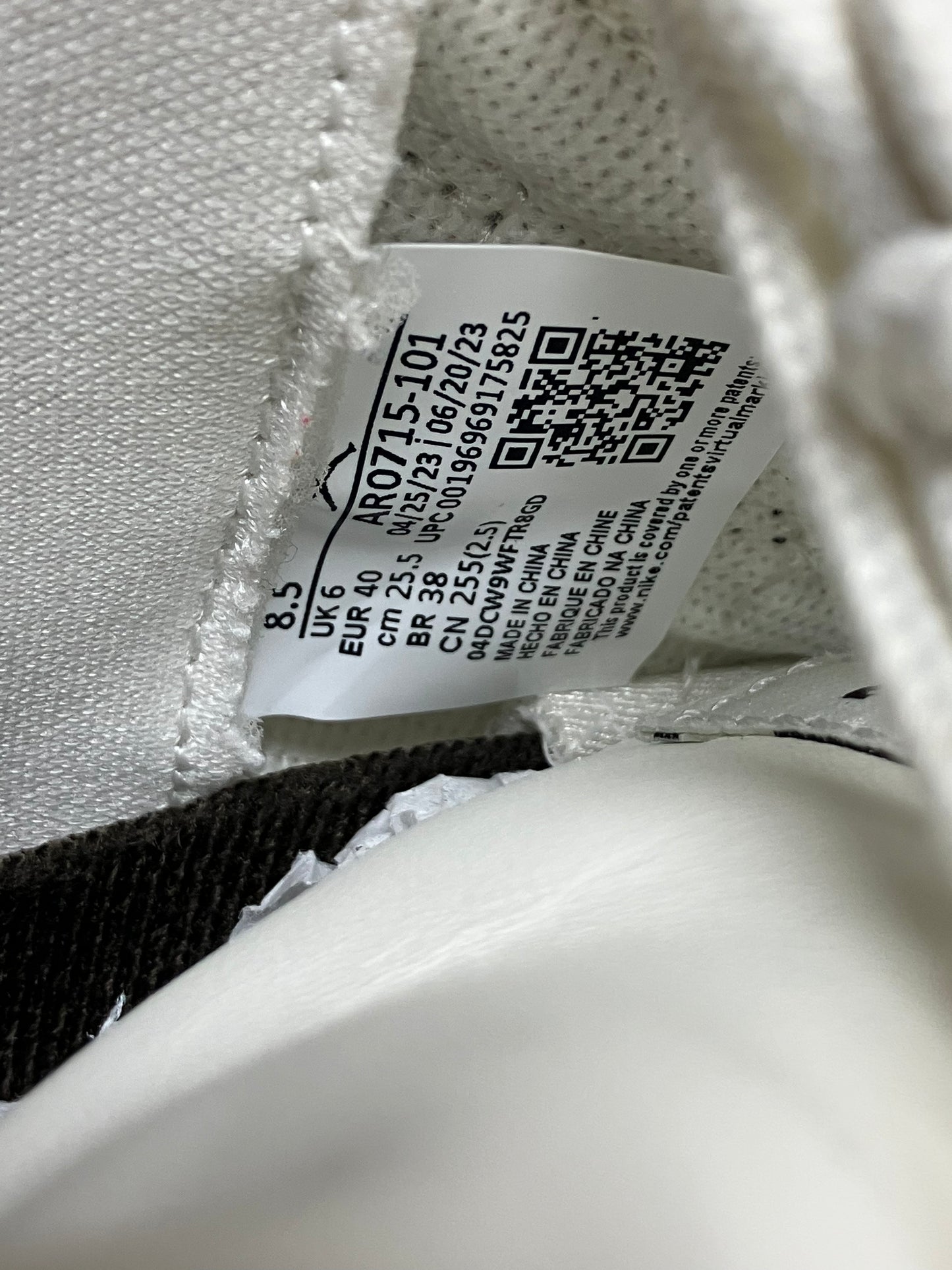 8.5-Air Jordan 11 Neapolitan