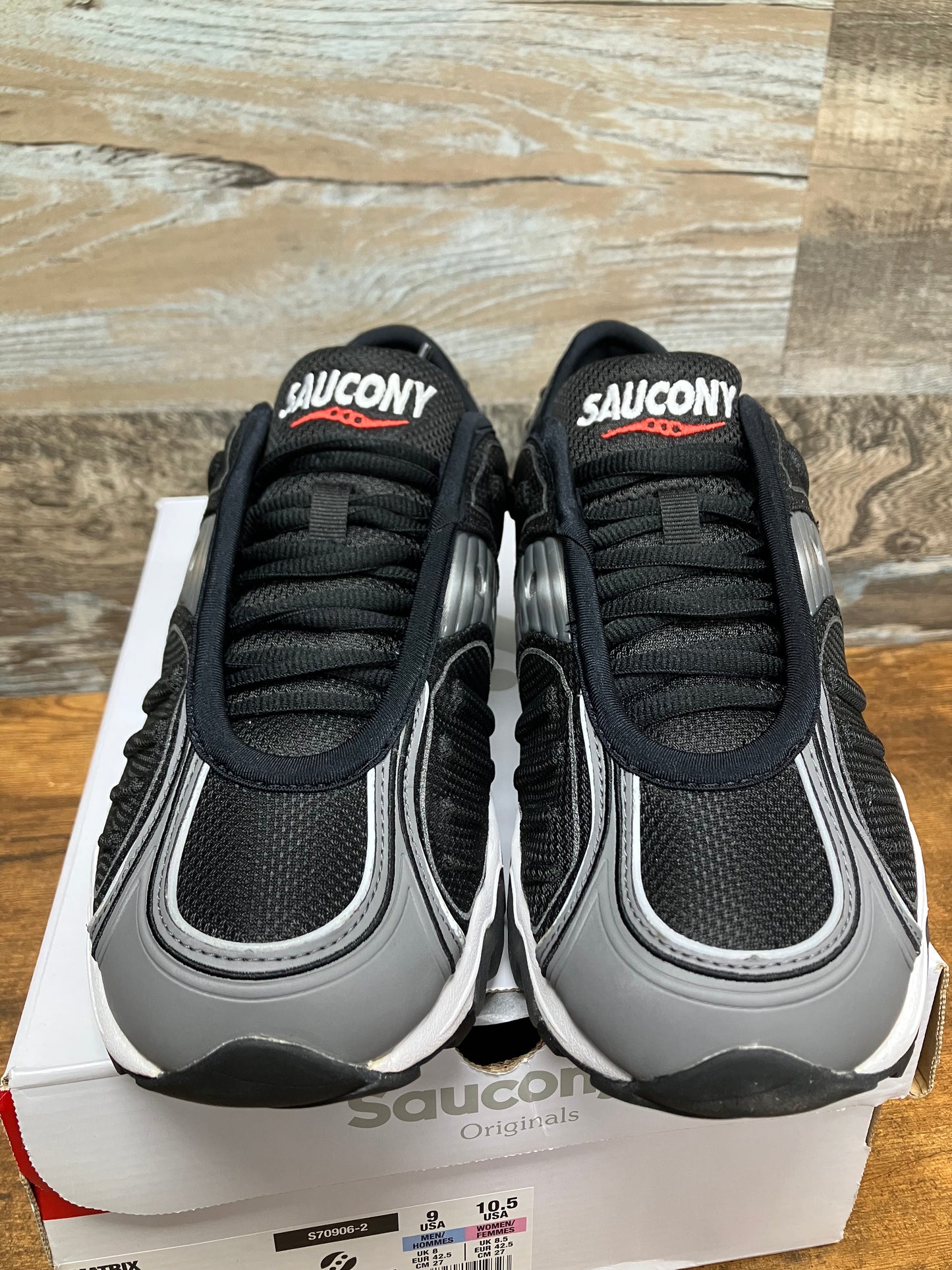 9-Saucony Matrix Black Metallic