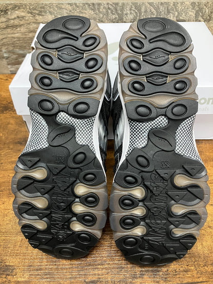 9-Saucony Matrix Black Metallic