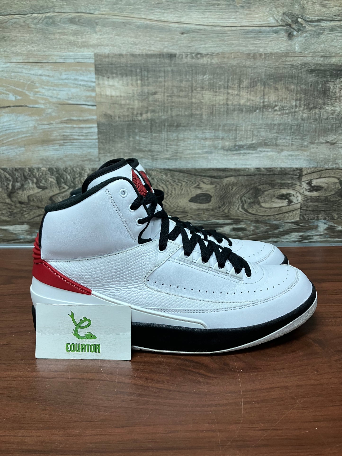 Jordan 2 Retro OG Chicago Size 10