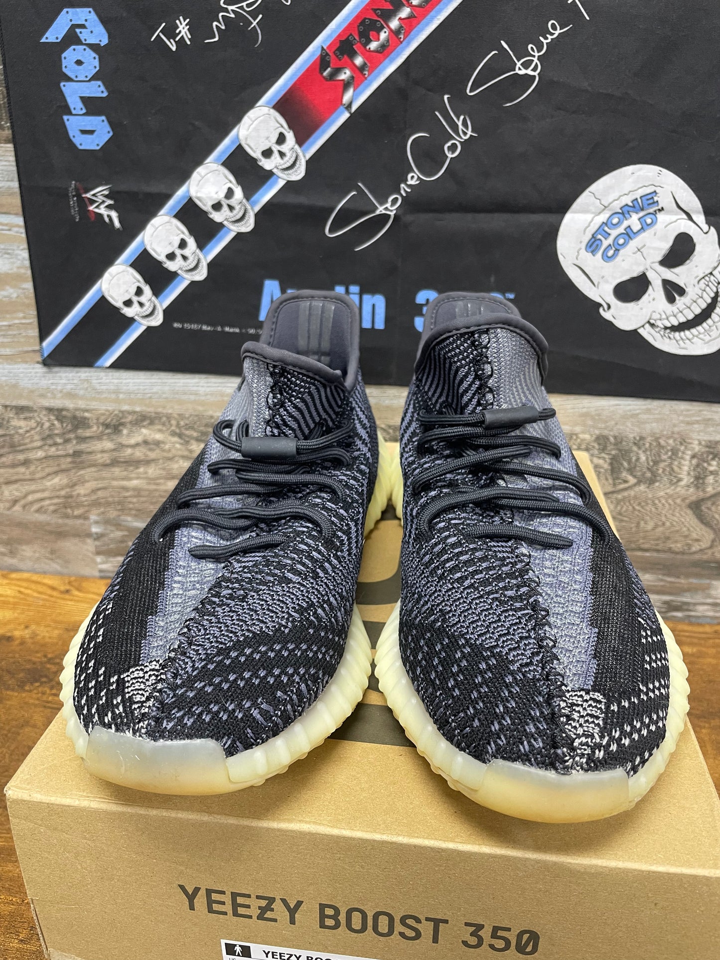 12-Adidas Yeezy Boost 350v2 Carbon