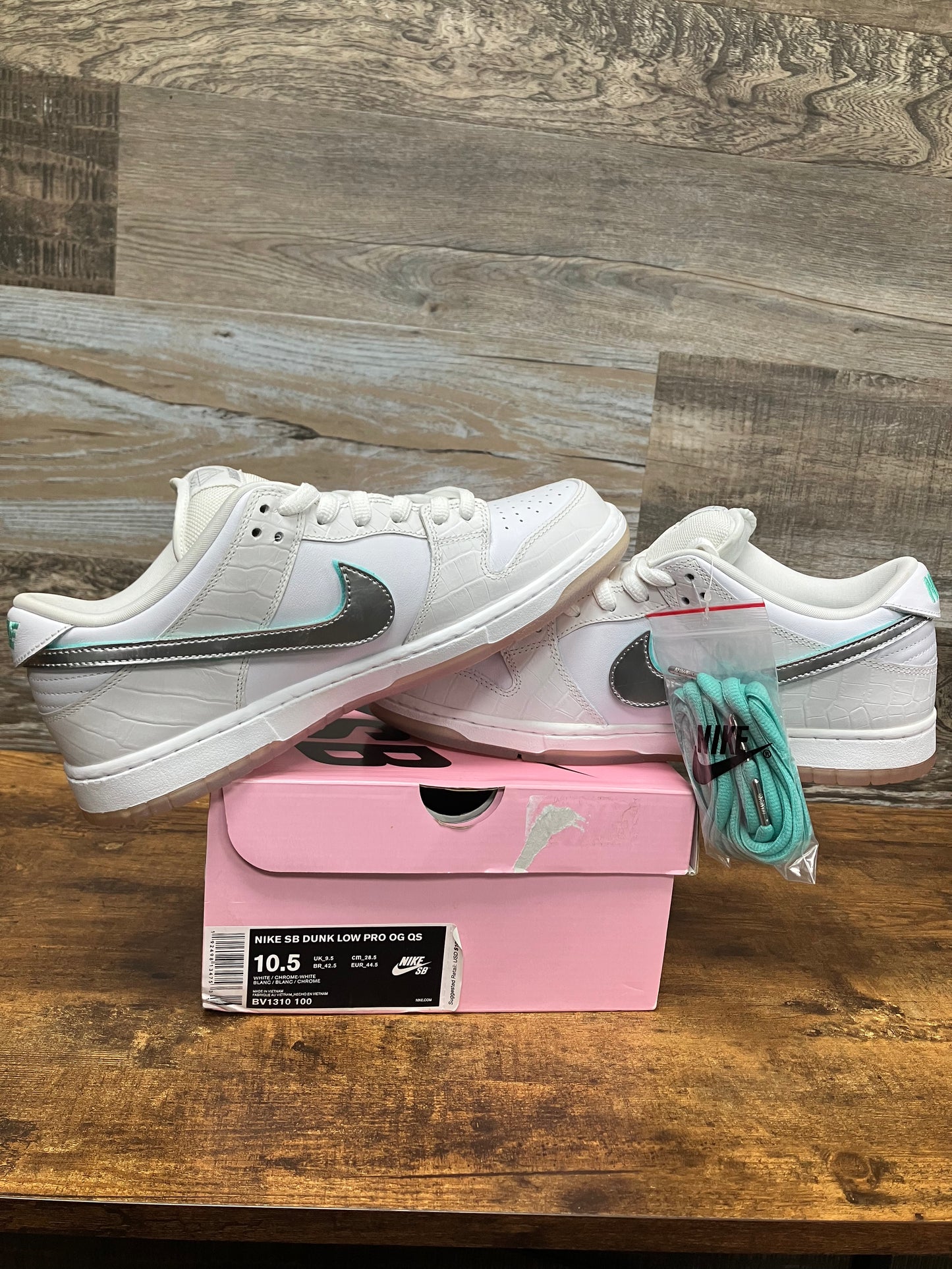 10.5-Nike SB Dunk Pro Low White Diamond Supply