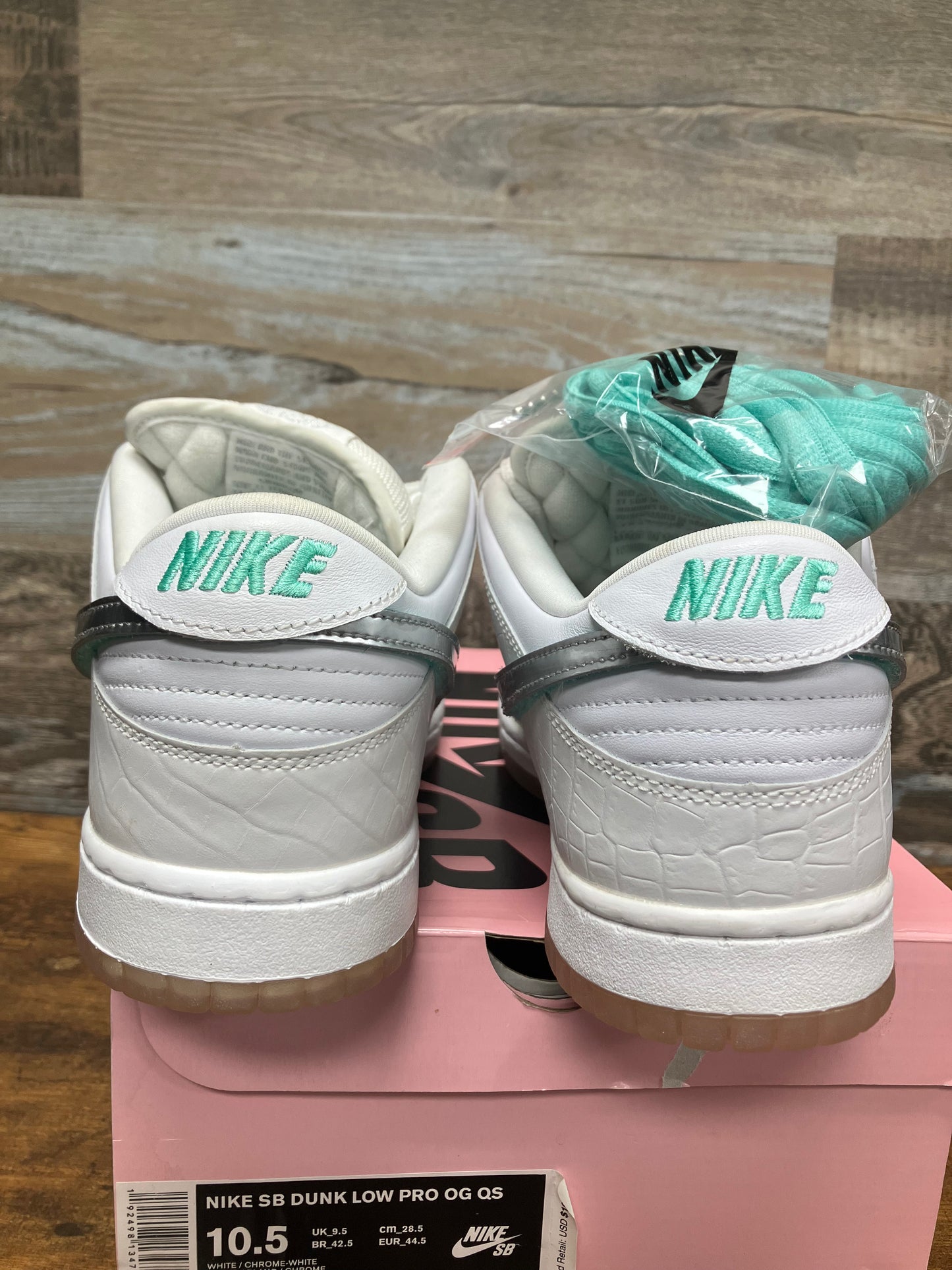 10.5-Nike SB Dunk Pro Low White Diamond Supply