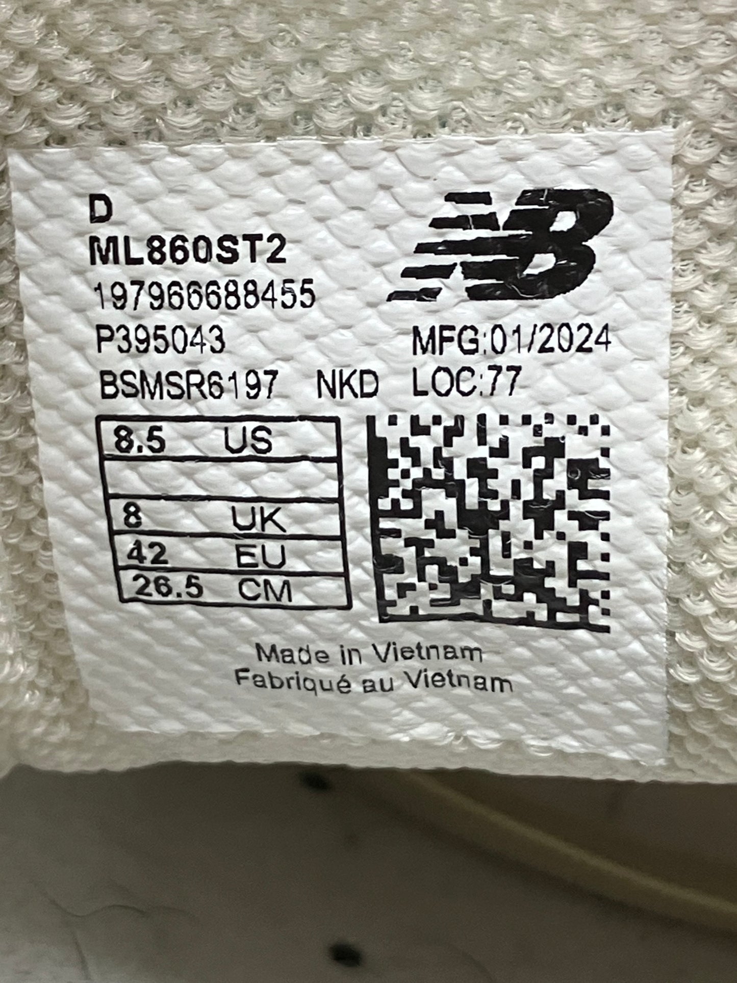 8.5-new balance 860v2 size? Bacon