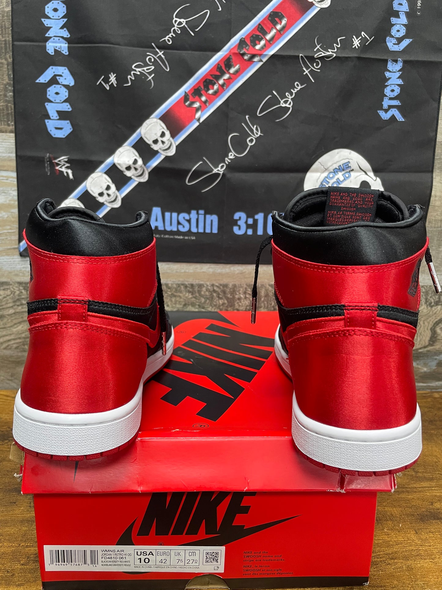 10W - Air Jordan 1 High Satin Bred