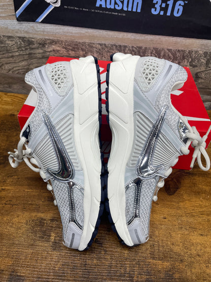 10W - Nike Air Zoom Vomero 5 Photon Dust Metallic Silver W