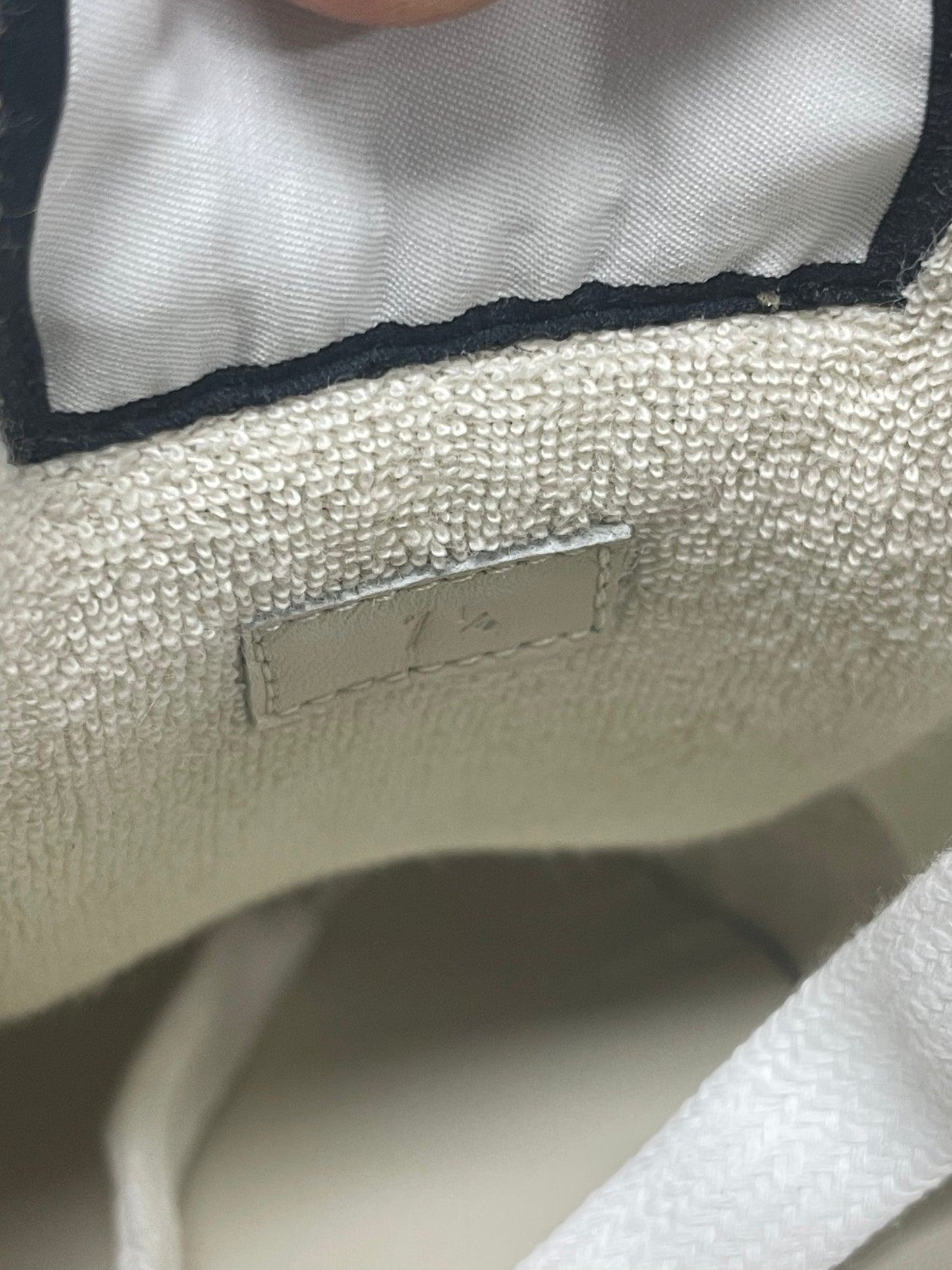 Gucci Screener GG Canvas Sneakers Size 7.5 UK/8.5 US