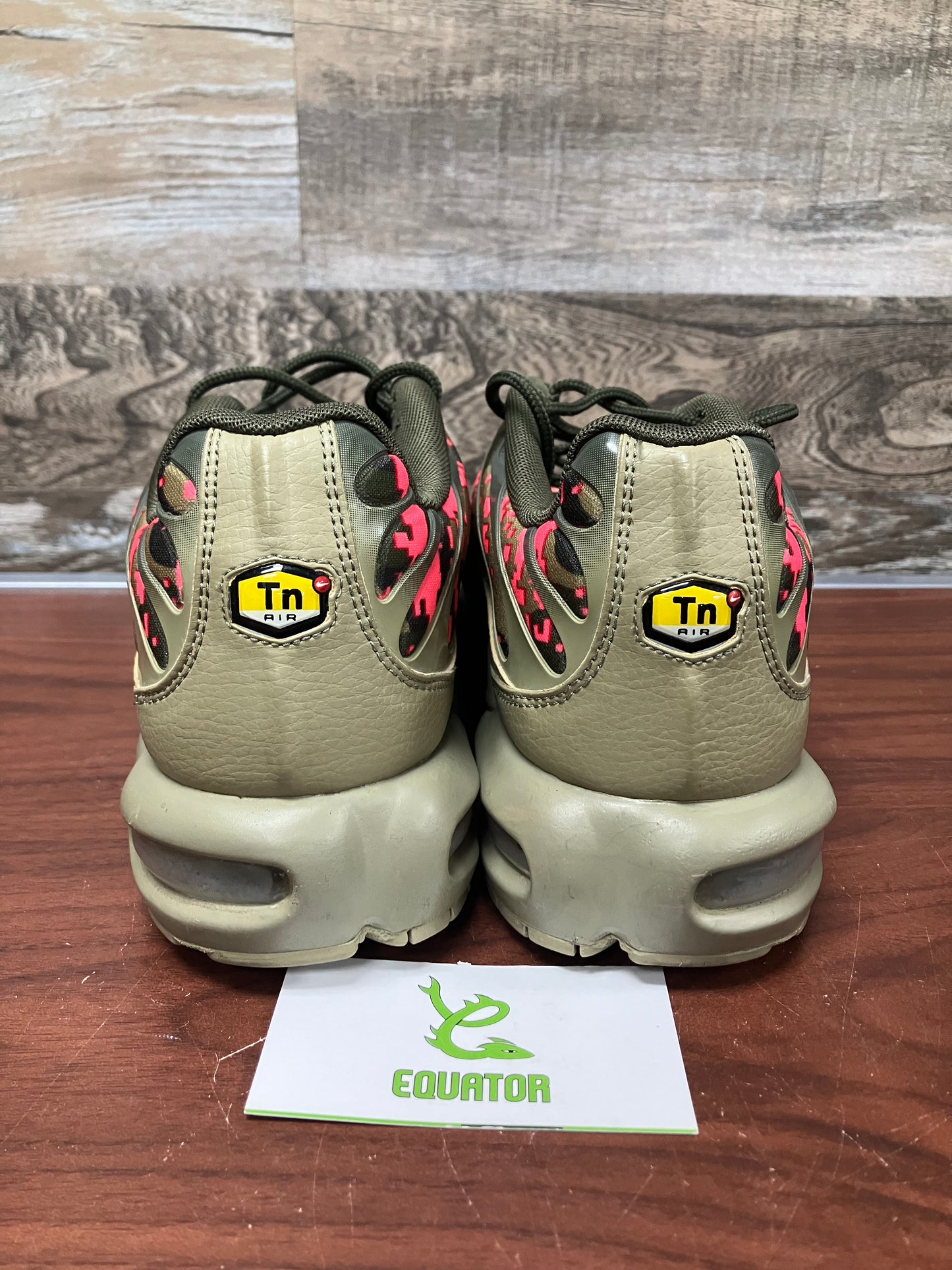 Nike Air Max Plus Digi Camo Olive Size 11.5