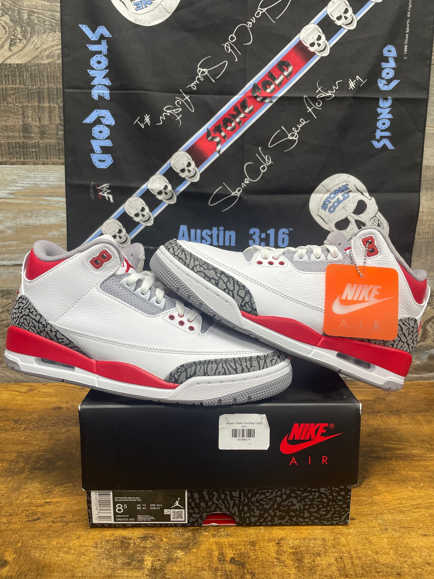 8.5 - Air Jordan 3 Fire Red