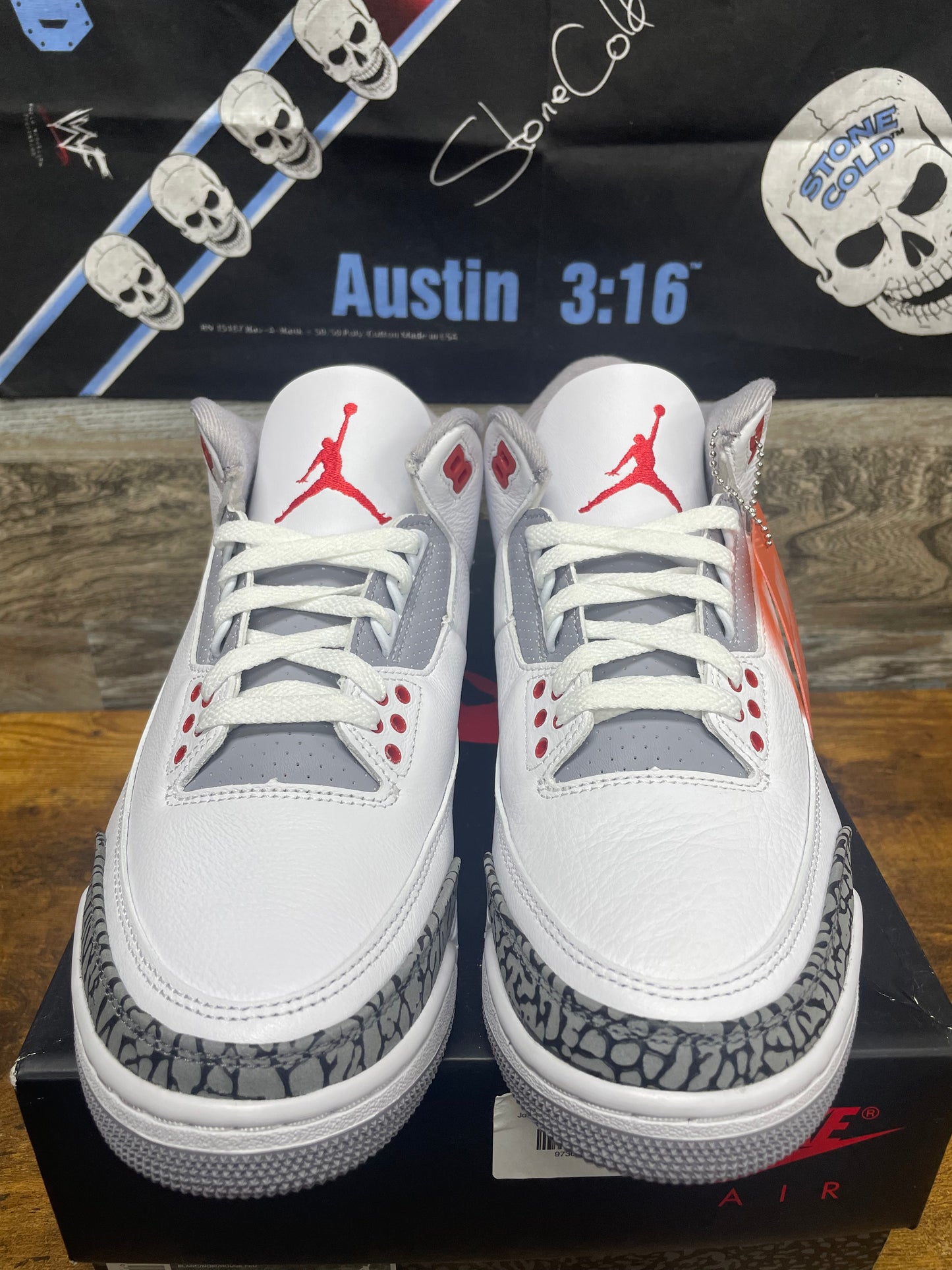 8.5 - Air Jordan 3 Fire Red