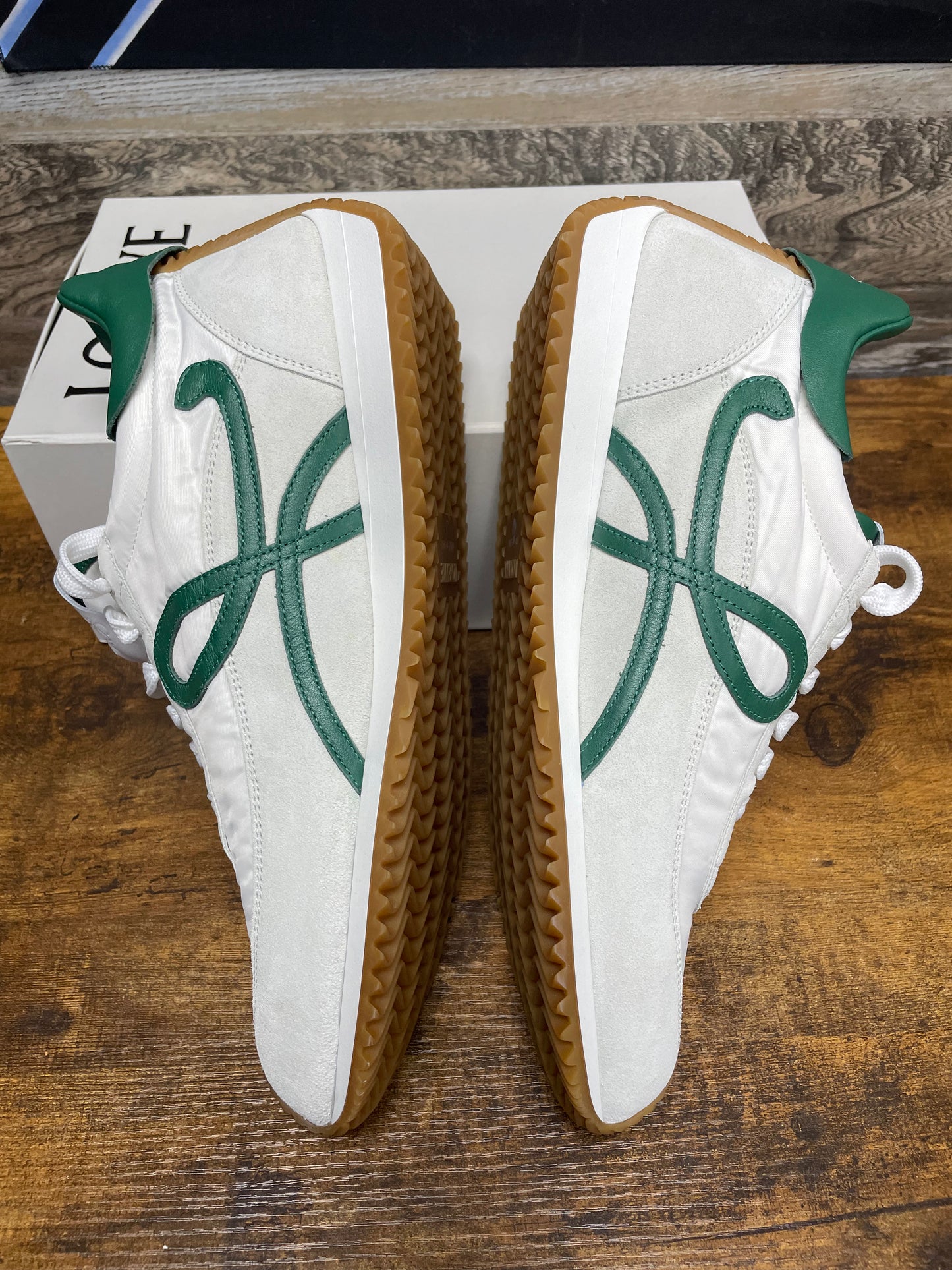44 - Loewe Flow Runner 2.0 Green/White