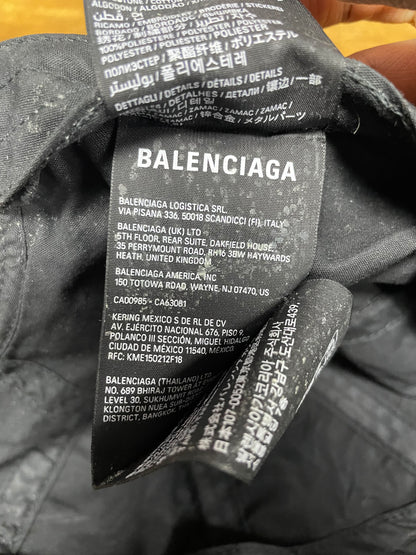L-Balenciaga Heavy Piercing Cap