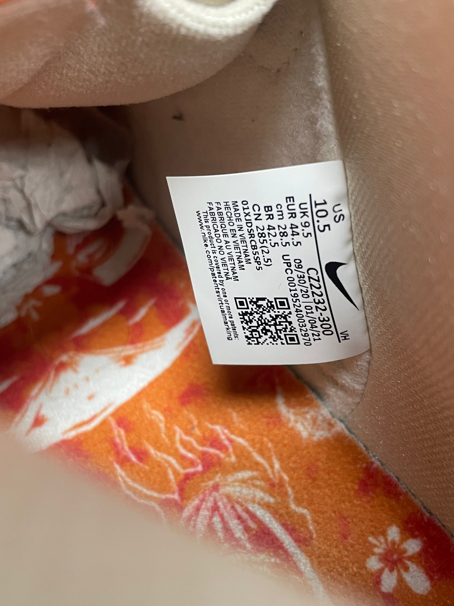 10.5 - Nike Dunk SB High Maui Wowie