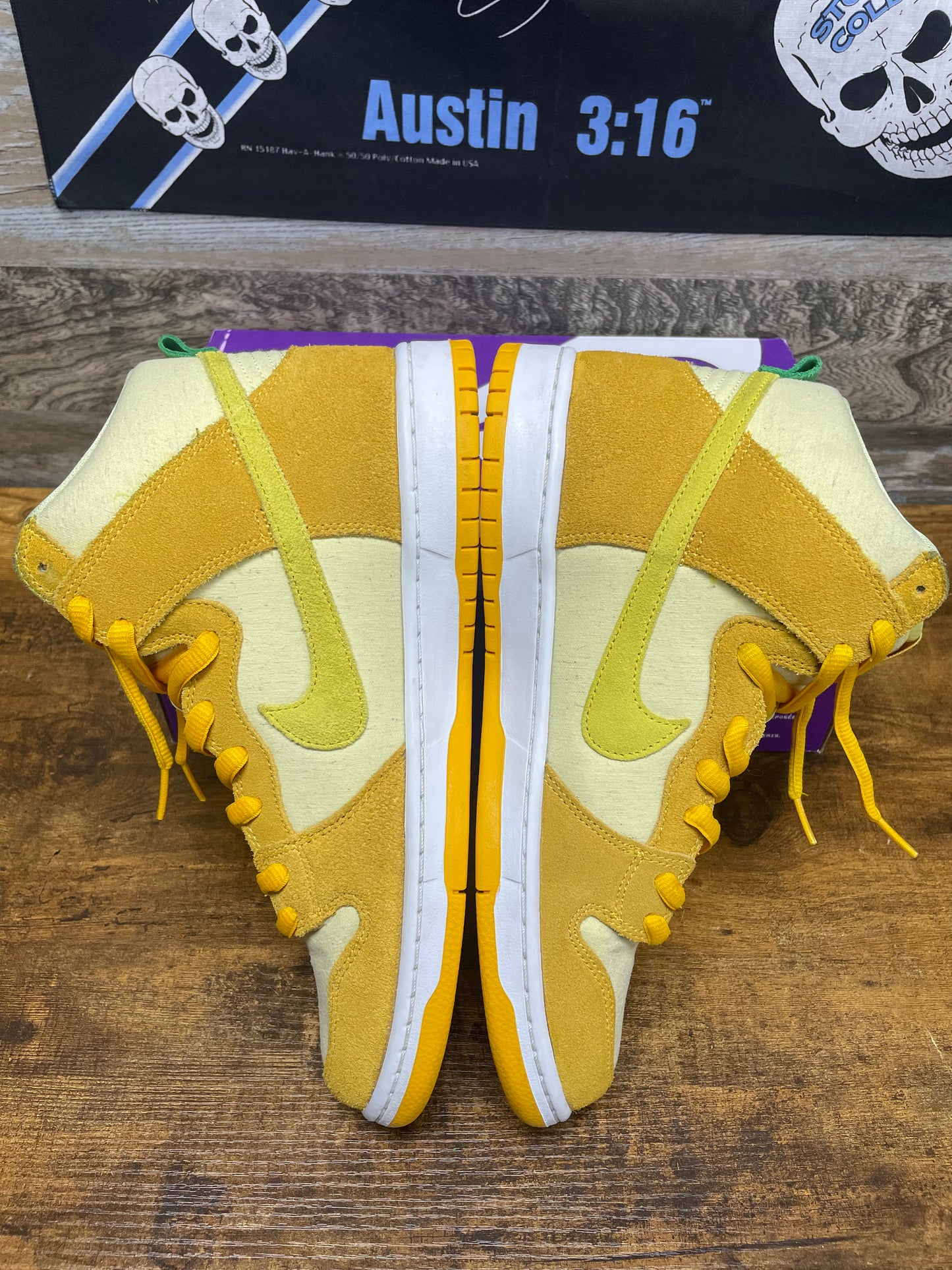 10.5 - Nike Dunk SB High Fruity Pack - Pineapple