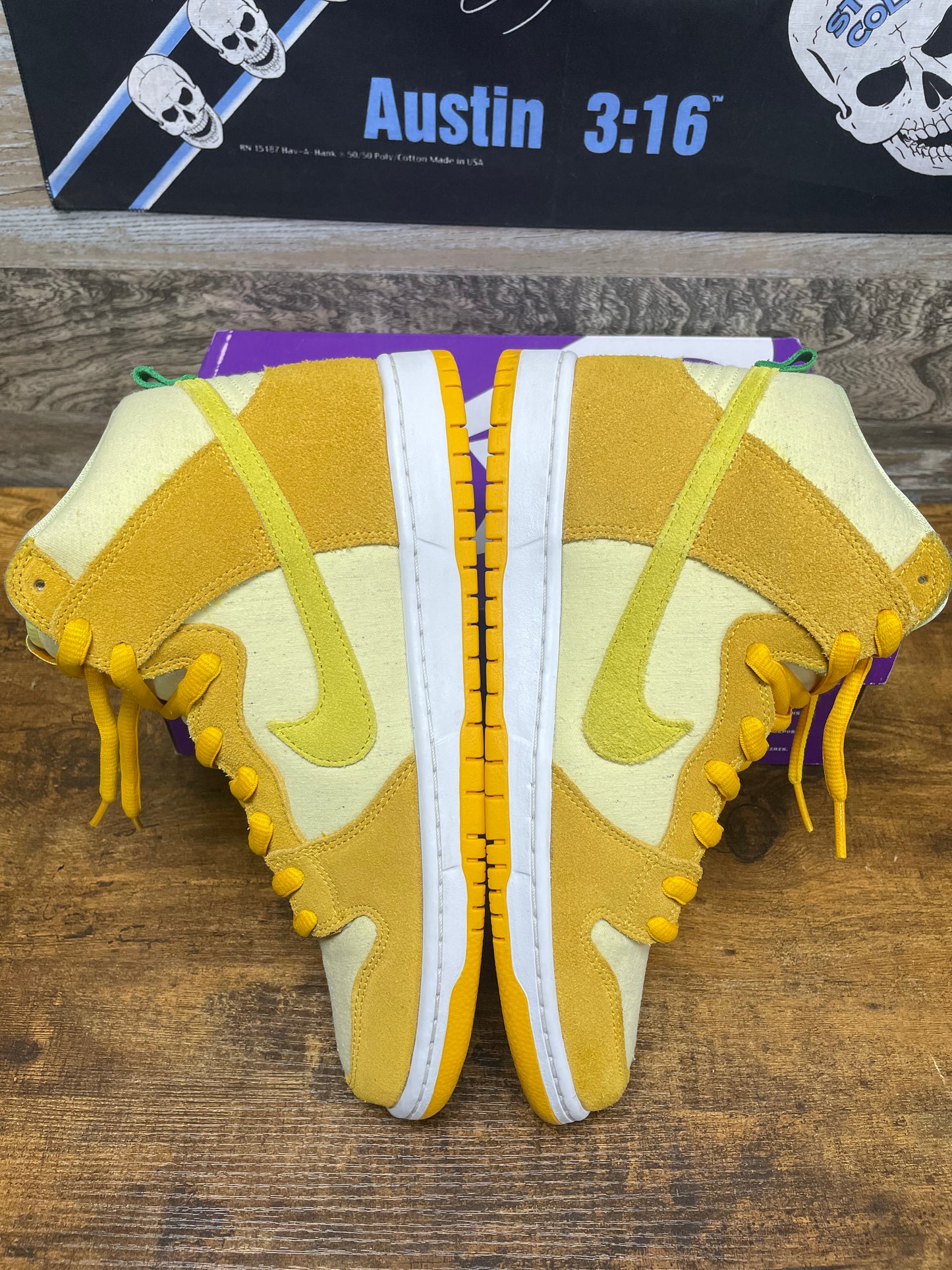 10.5 - Nike Dunk SB High Fruity Pack - Pineapple