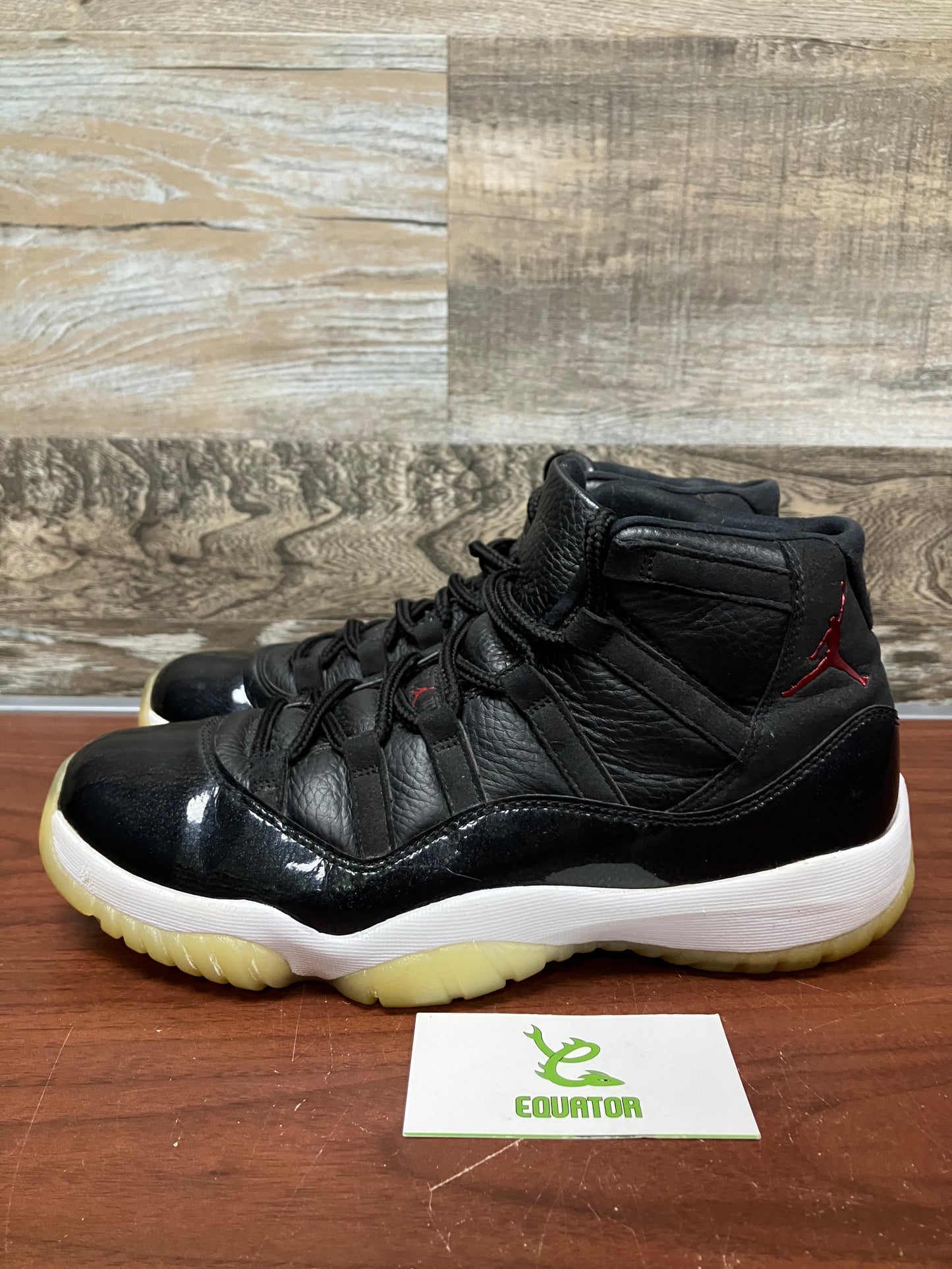 Jordan 11 Retro 72-10 2015 Size 9