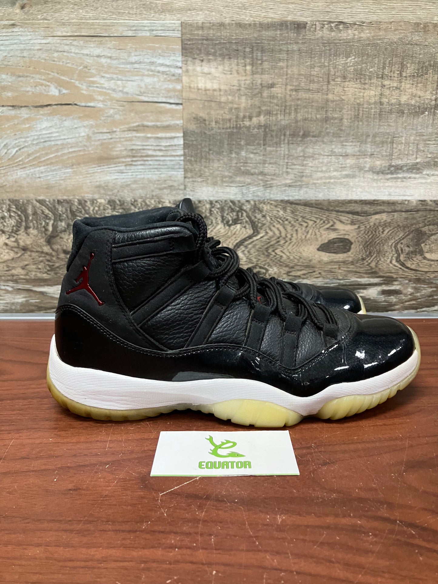 Jordan 11 Retro 72-10 2015 Size 9