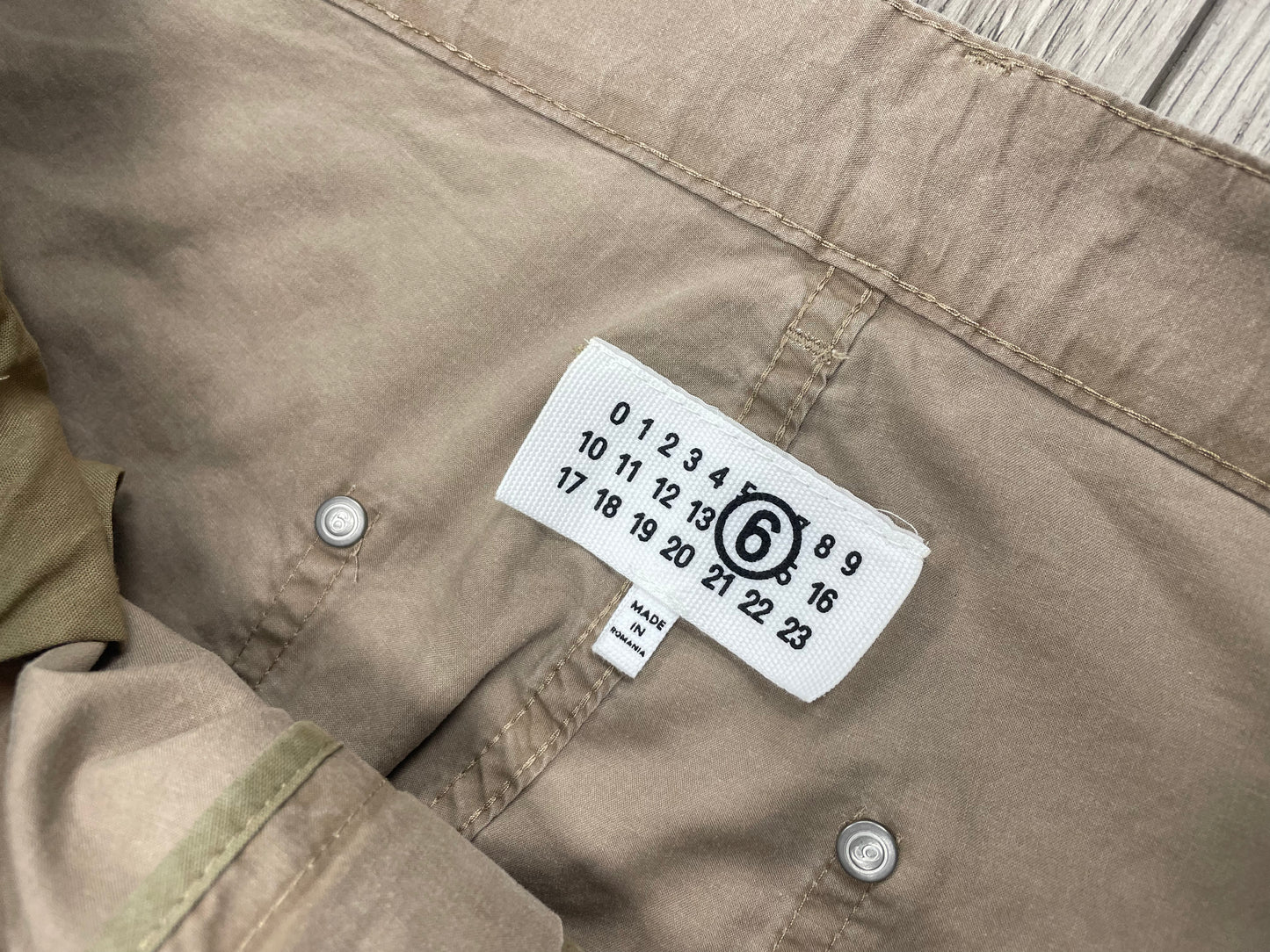 32 - MM6 Maison Margiela Beige Lightweight Double Knee Pants