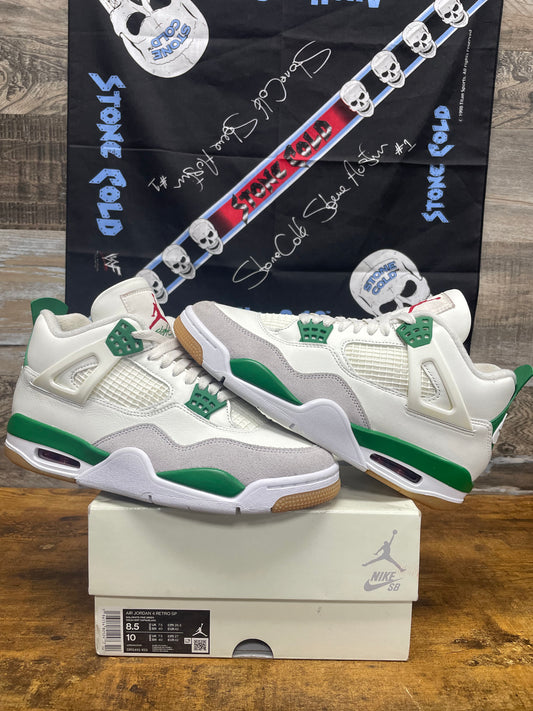 8.5 - Air Jordan 4 SB Pine Green