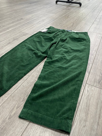 32 - Polo Ralph Lauren Whitman relaxed fit Green corduroy pants