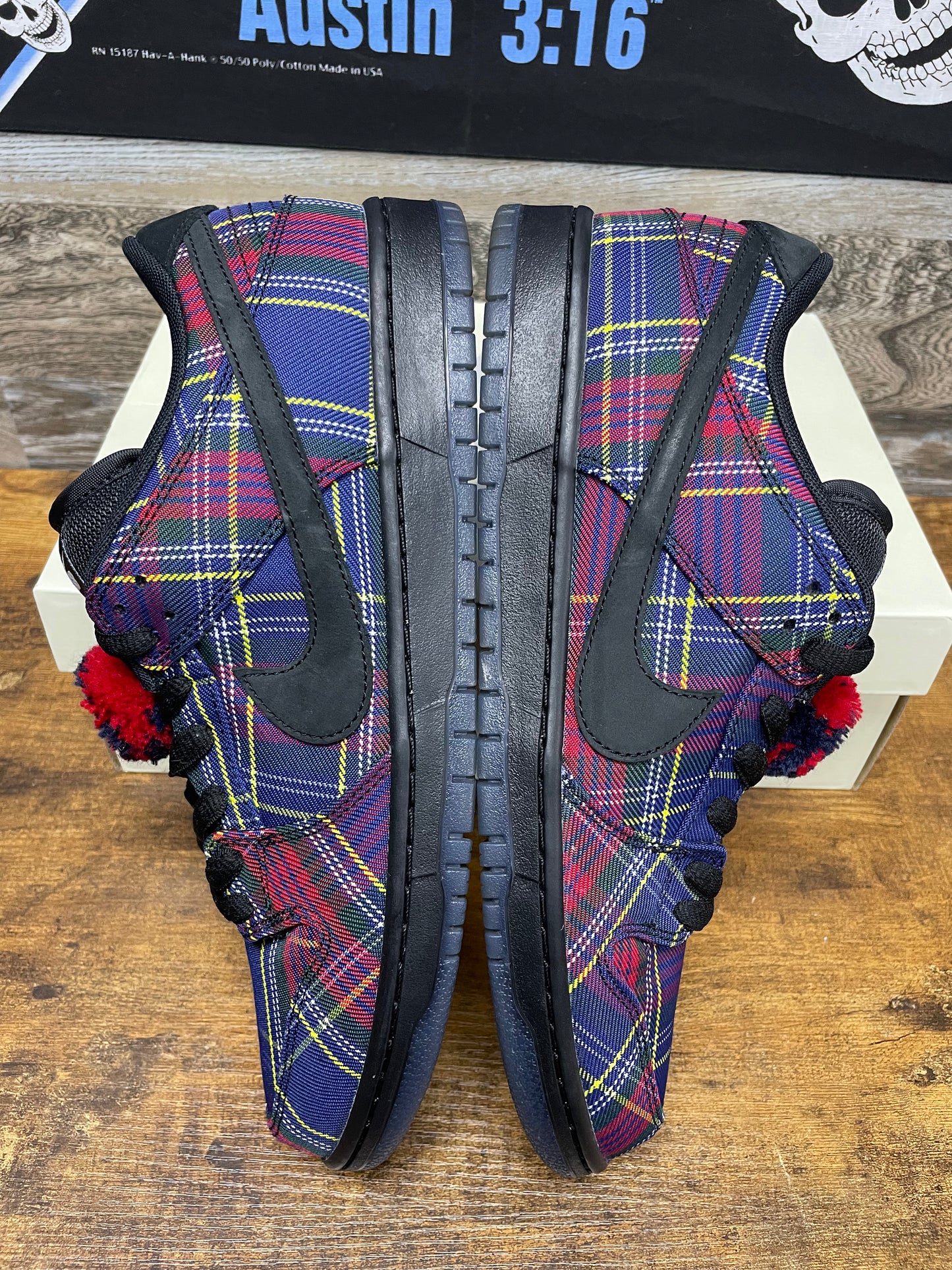 11.5-Nardwuar Nike SB Dunk Low Tam O’ Shanter Hat